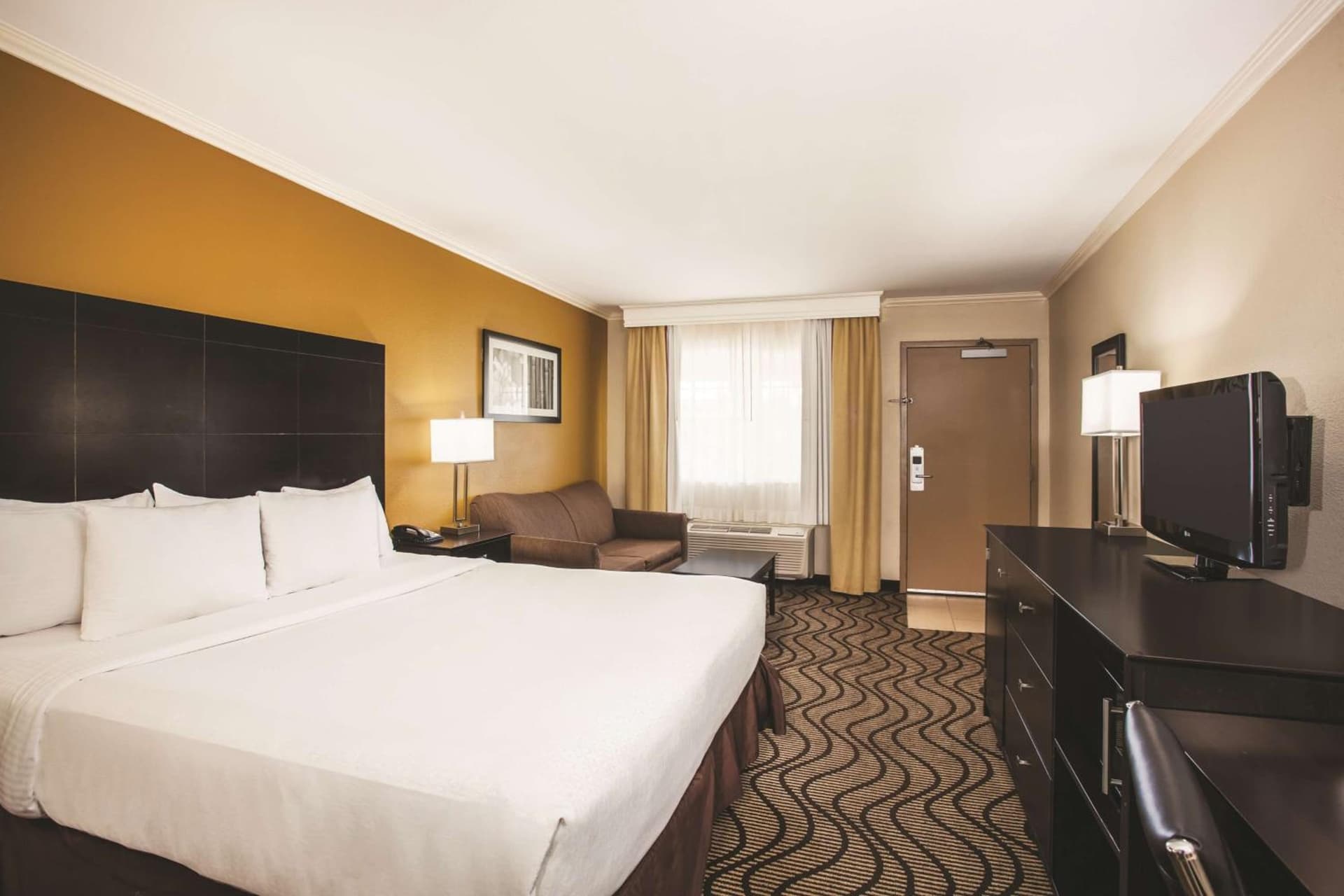 La Quinta by Wyndham Carlsbad - Legoland Area gallery photo in Carlsbad, CA — image 38