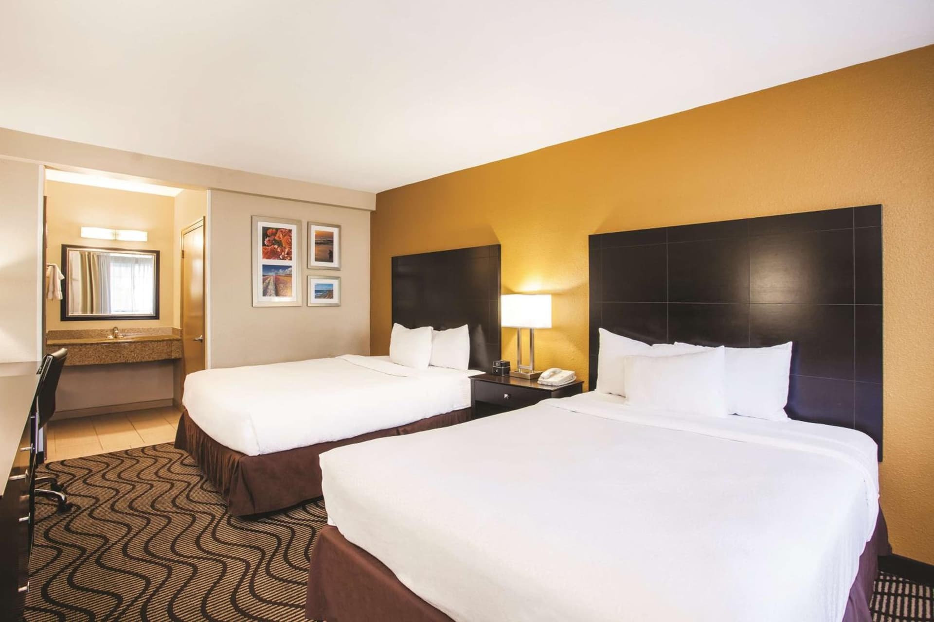 La Quinta by Wyndham Carlsbad - Legoland Area interior in Carlsbad, CA — gallery photo 2