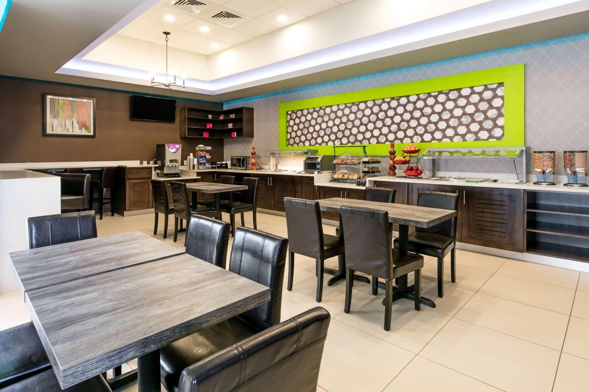 Ramada by Wyndham El Paso gallery photo in El Paso, TX — image 38