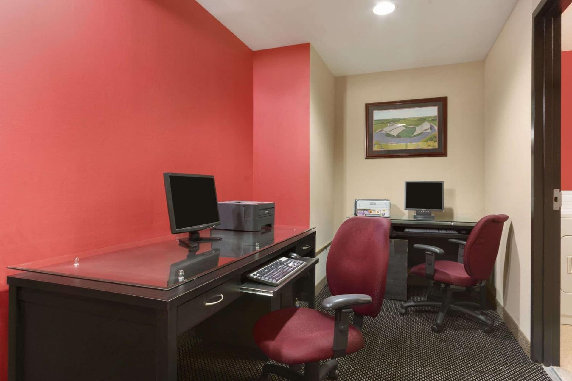 Ramada by Wyndham Raleigh gallery photo in Raleigh, NC — image 15