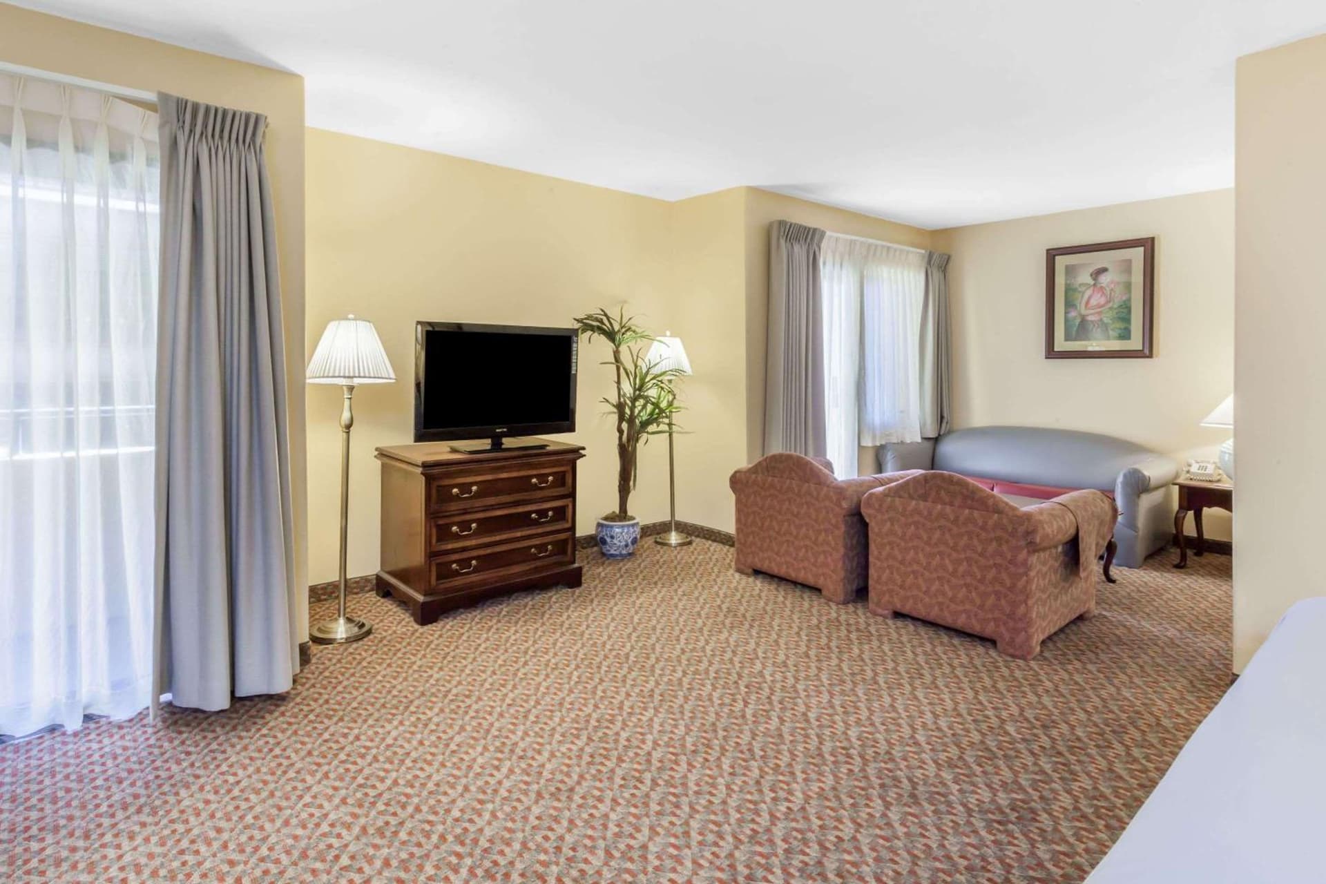 Ramada Plaza by Wyndham Garden Grove/Anaheim South gallery photo in Garden Grove, CA — image 7