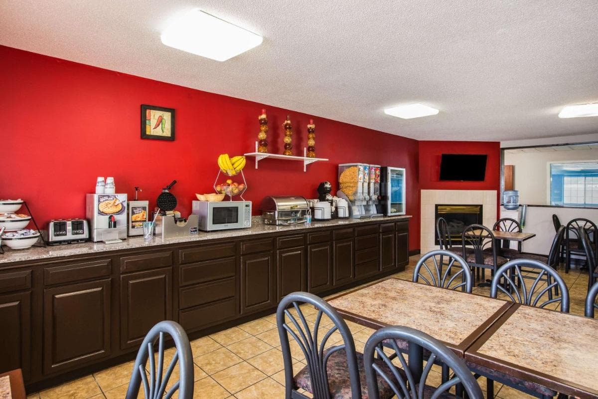 Ramada by Wyndham Sioux Falls gallery photo in Sioux Falls, SD — image 15