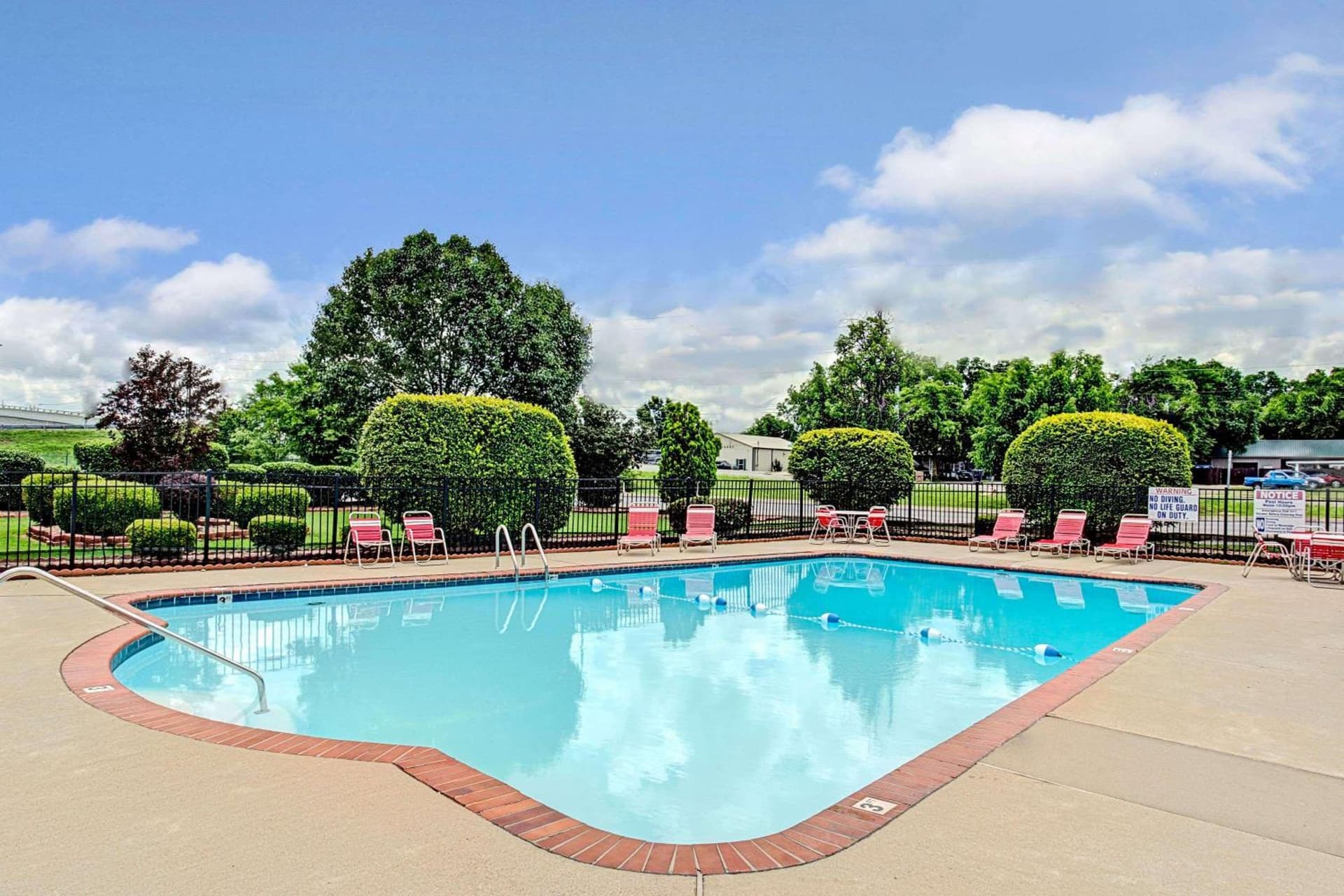 Ramada by Wyndham Murfreesboro gallery photo in Murfreesboro, TN — image 6