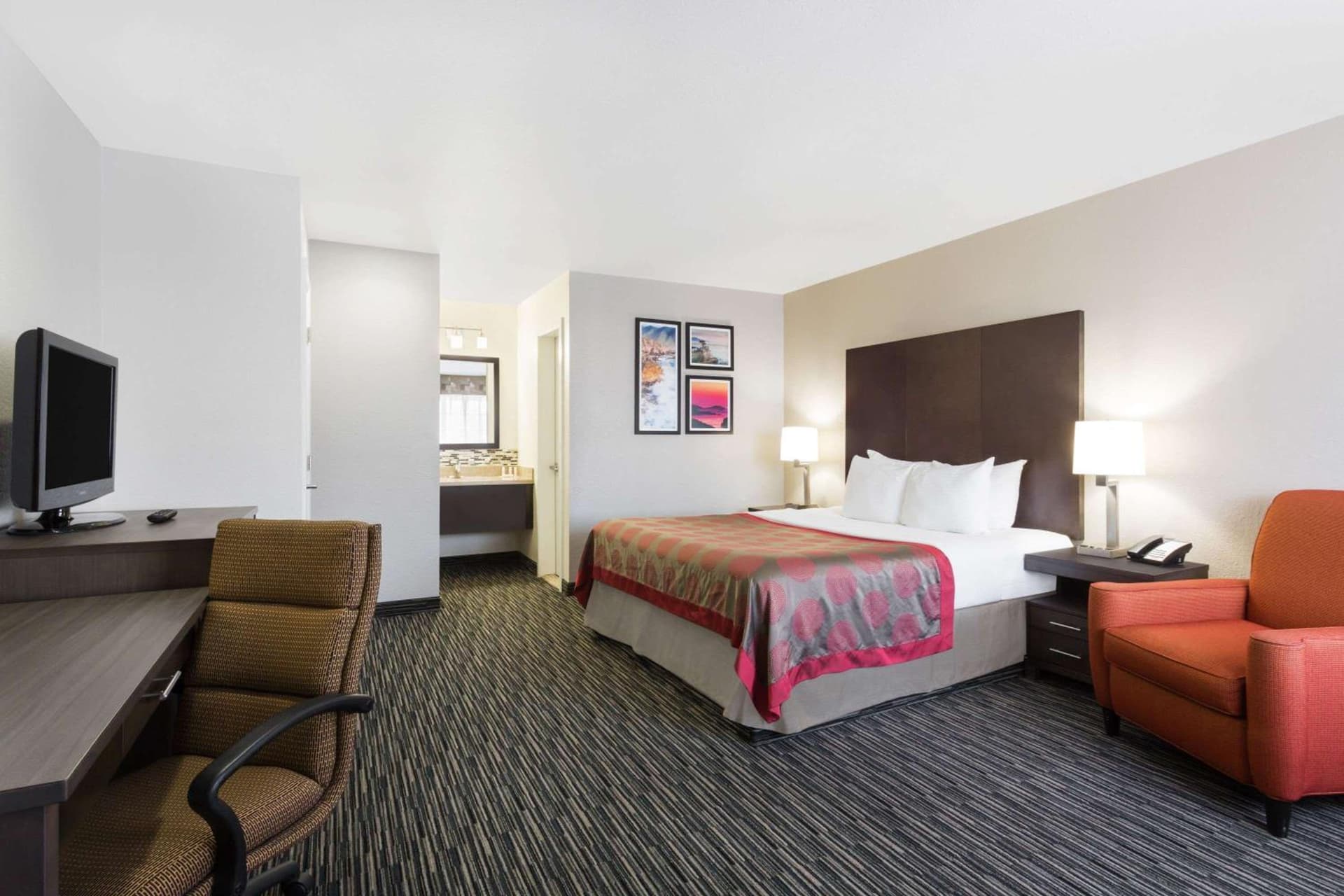 Ramada by Wyndham Monterey gallery photo in Monterey, CA — image 5