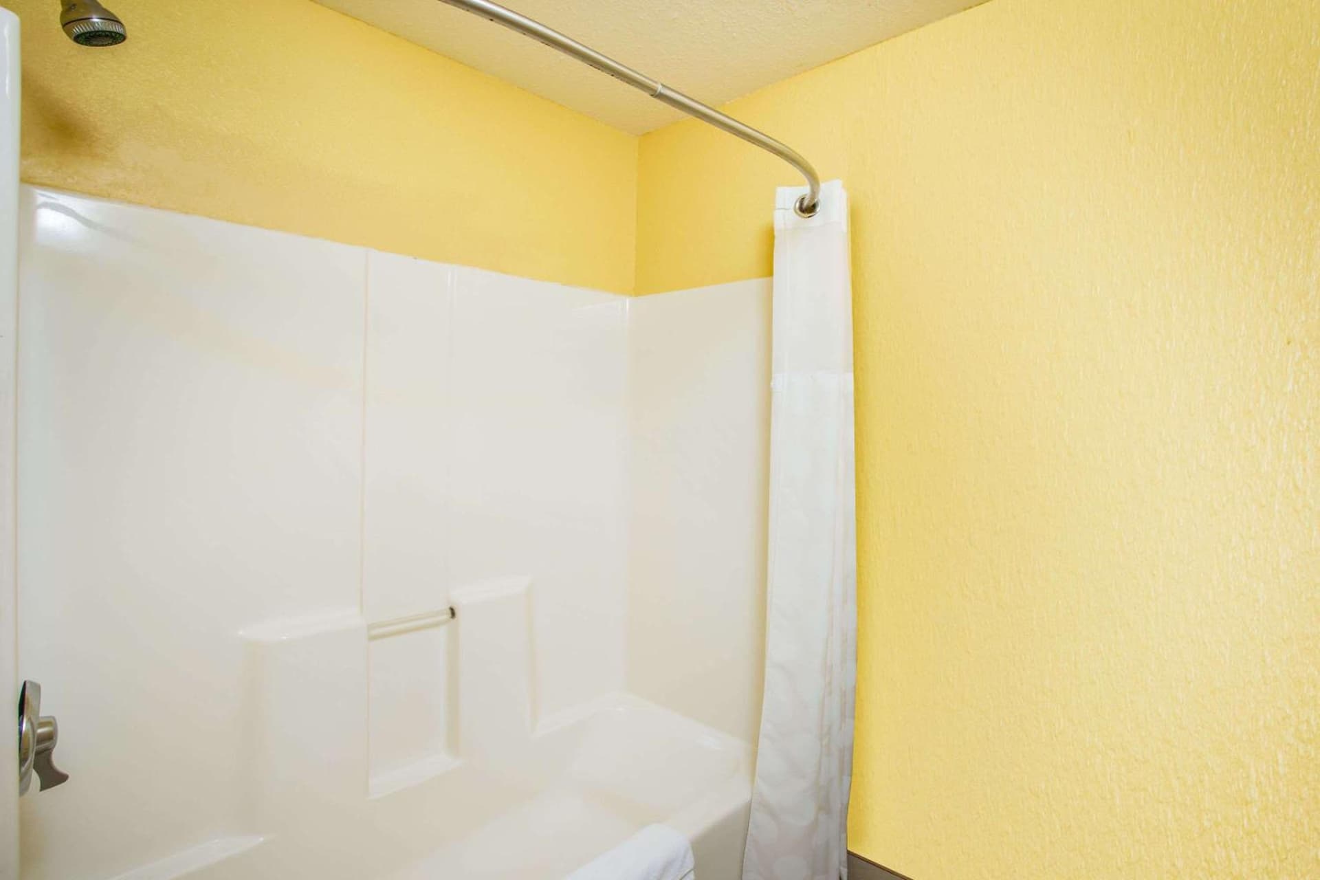 Ramada by Wyndham Sioux Falls gallery photo in Sioux Falls, SD — image 10