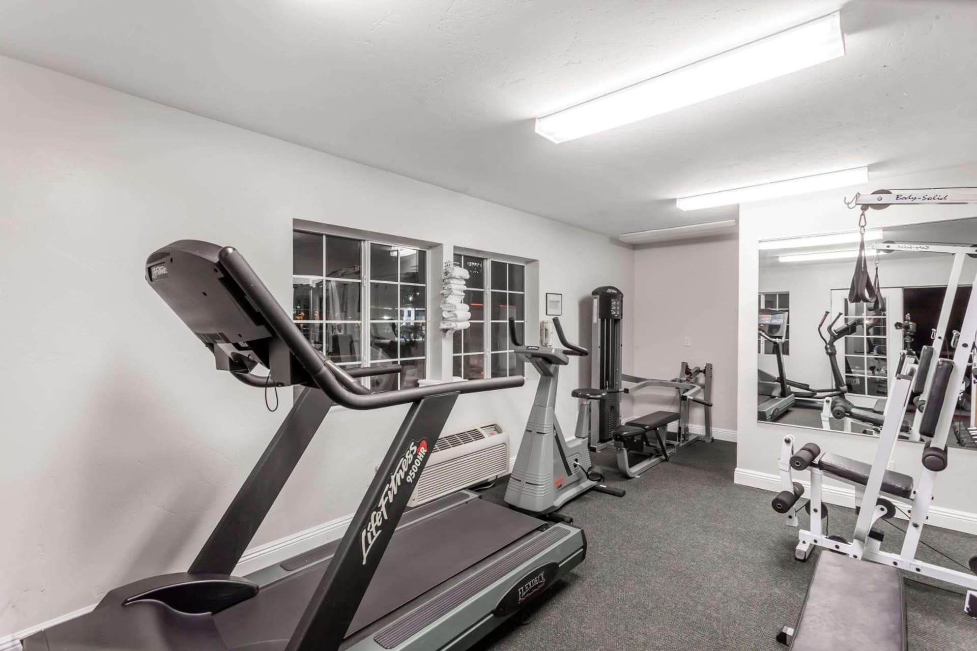 Ramada by Wyndham Oceanside gallery photo in Oceanside, CA — image 5