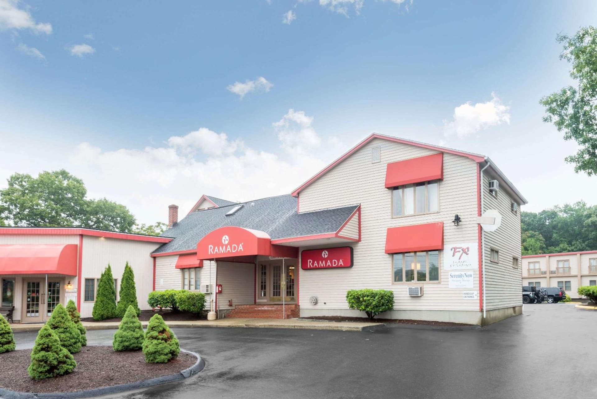 Ramada by Wyndham Groton Mystic interior in Groton, CT — gallery photo 2