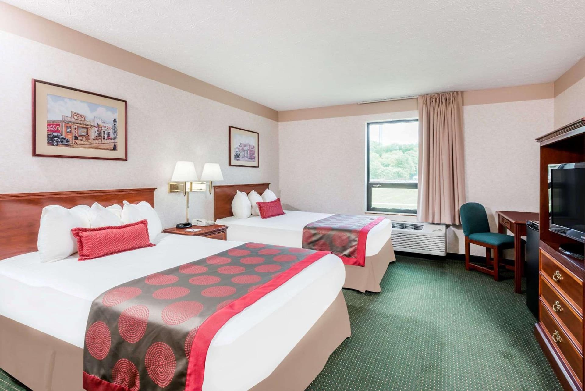 Ramada by Wyndham Strasburg Dover gallery photo in Strasburg, OH — image 13
