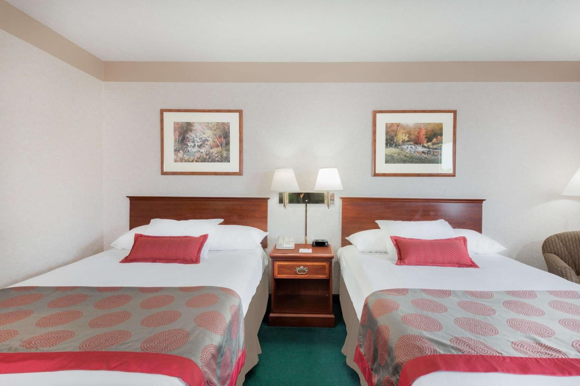 Ramada by Wyndham Strasburg Dover gallery photo in Strasburg, OH — image 18