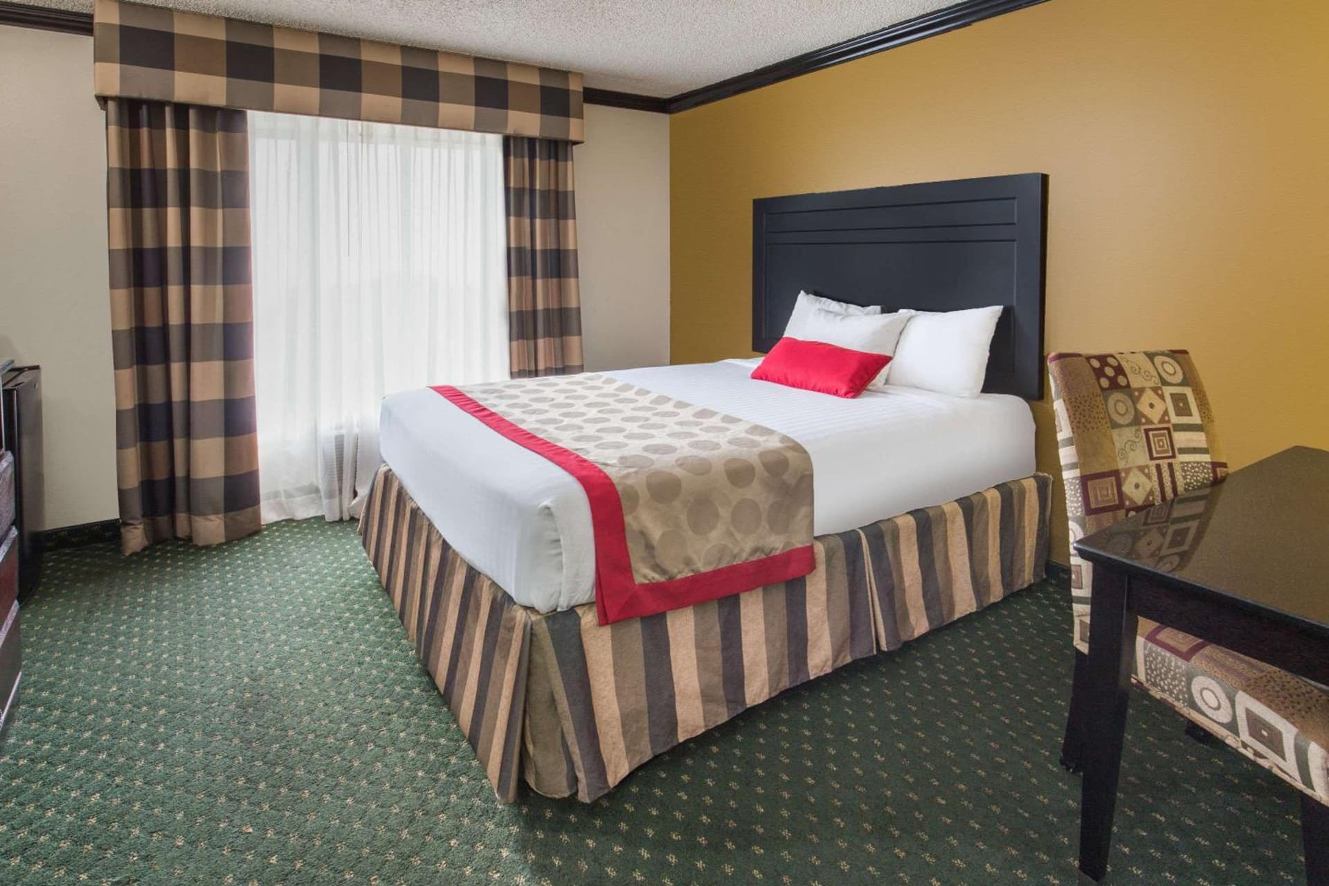 Ramada by Wyndham Ontario Airport & Convention Center gallery photo in Ontario, CA — image 67