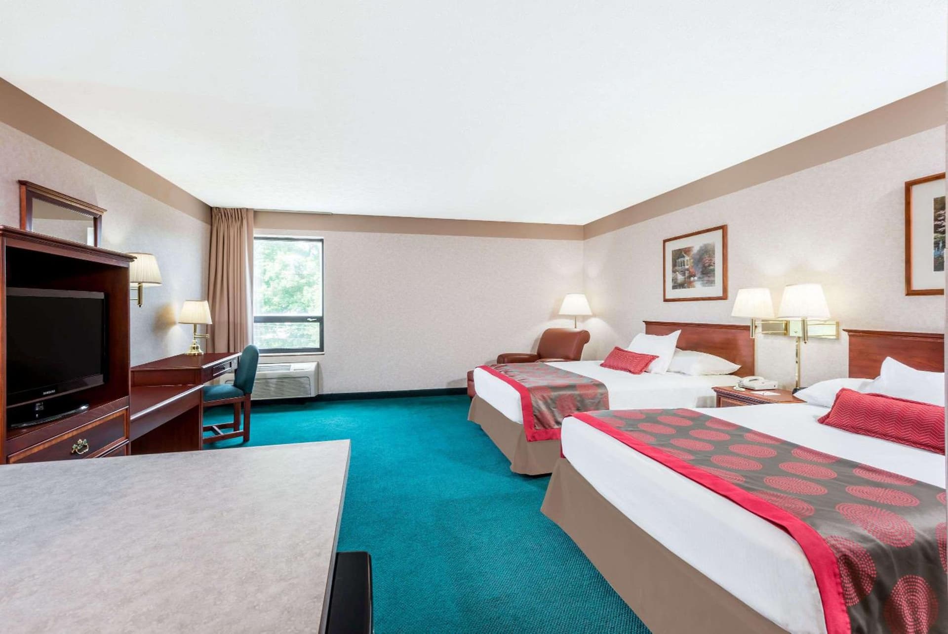 Ramada by Wyndham Strasburg Dover gallery photo in Strasburg, OH — image 26