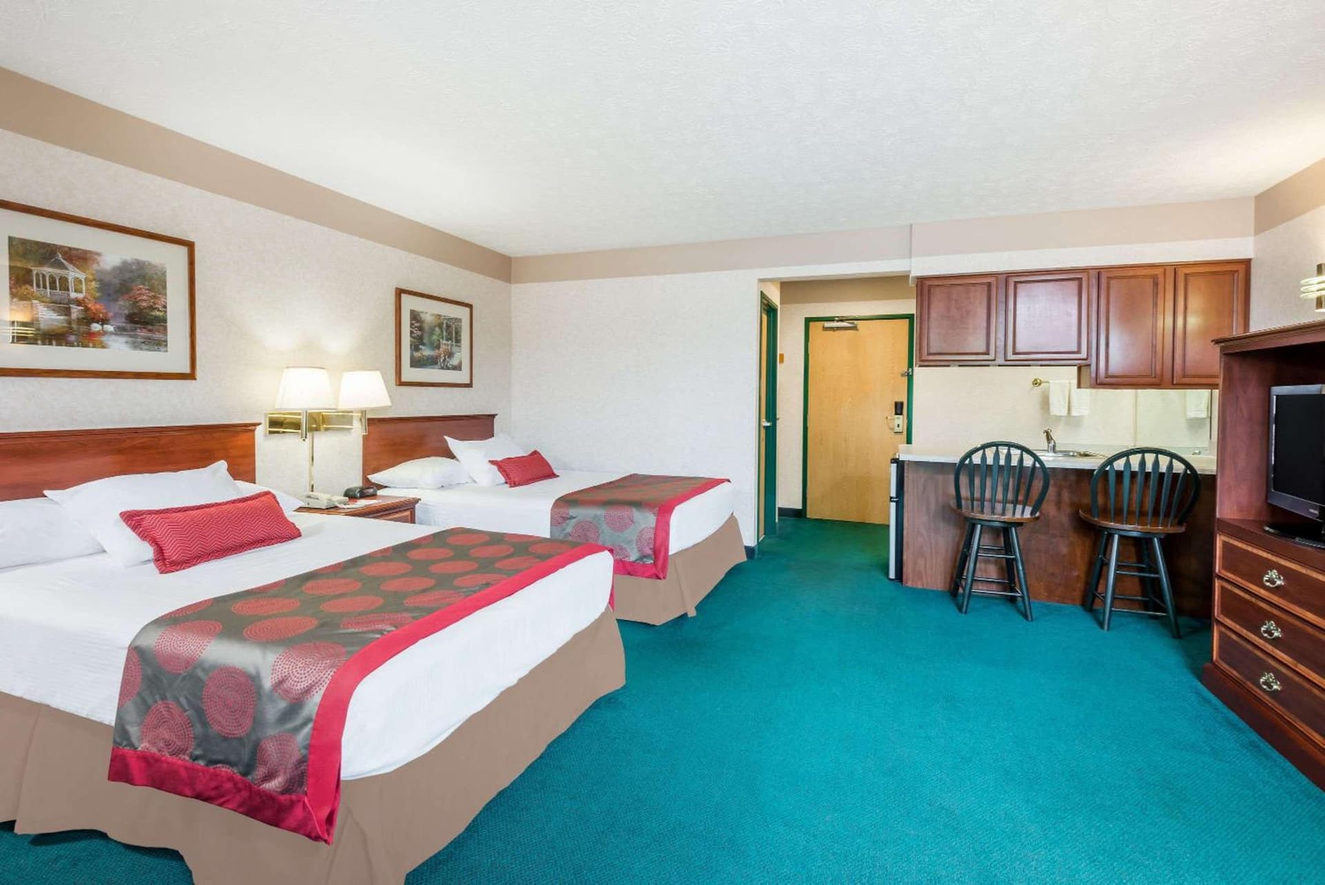 Ramada by Wyndham Strasburg Dover gallery photo in Strasburg, OH — image 22