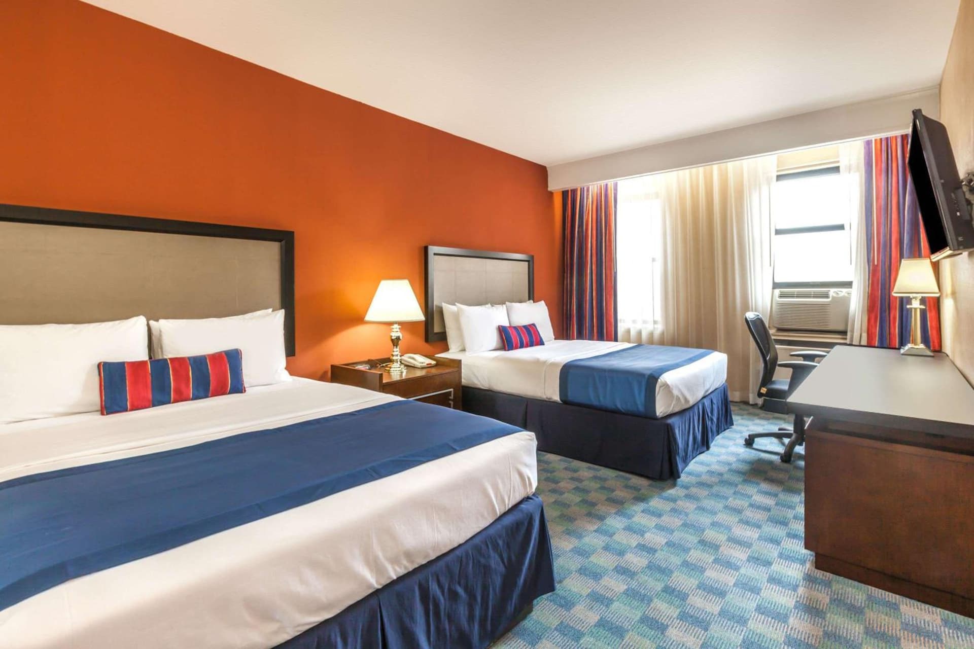 Ramada by Wyndham Jersey City gallery photo in Jersey City, NJ — image 5