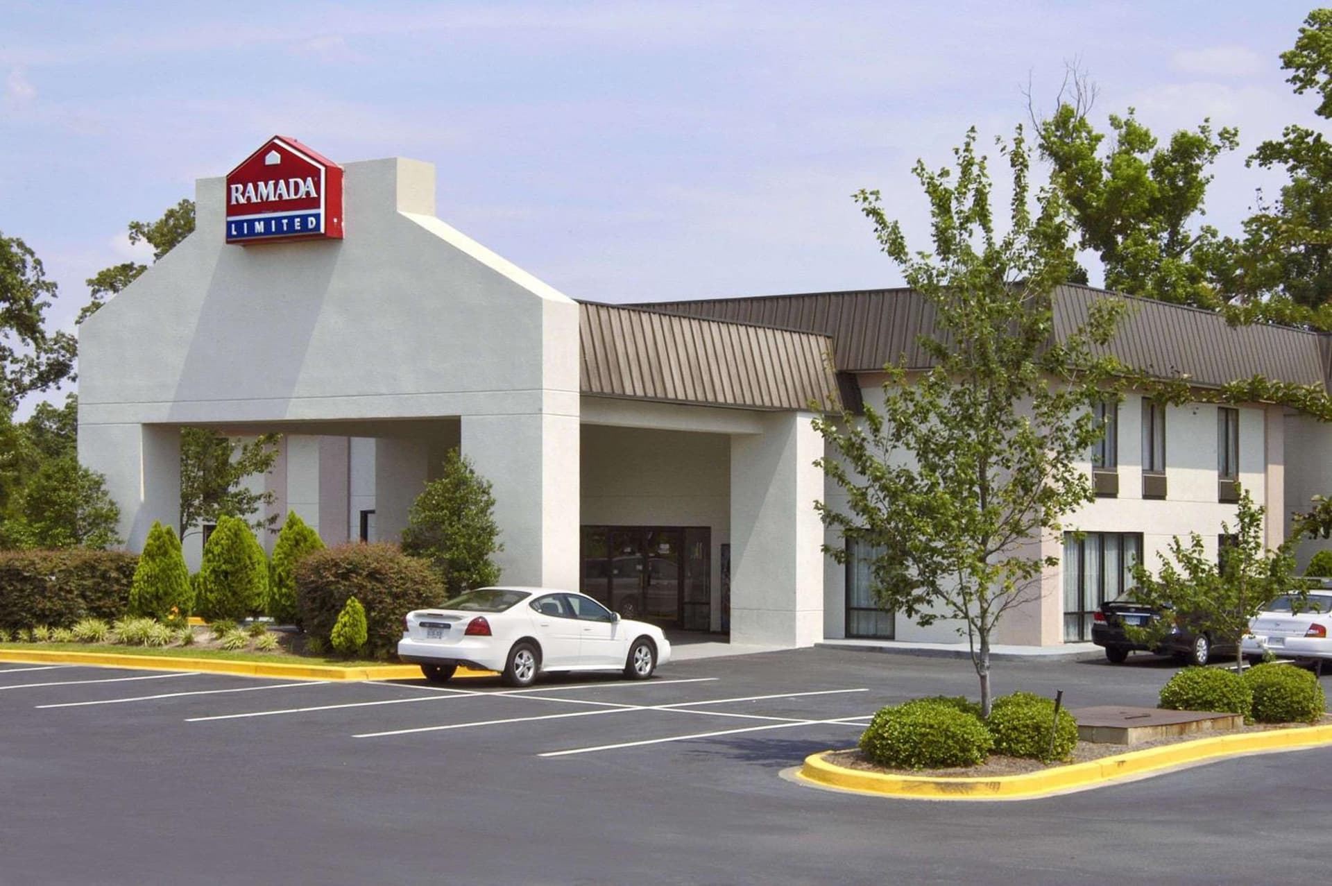 Ramada Limited - Columbia featured exterior or lobby in Columbia, SC — similar hotel