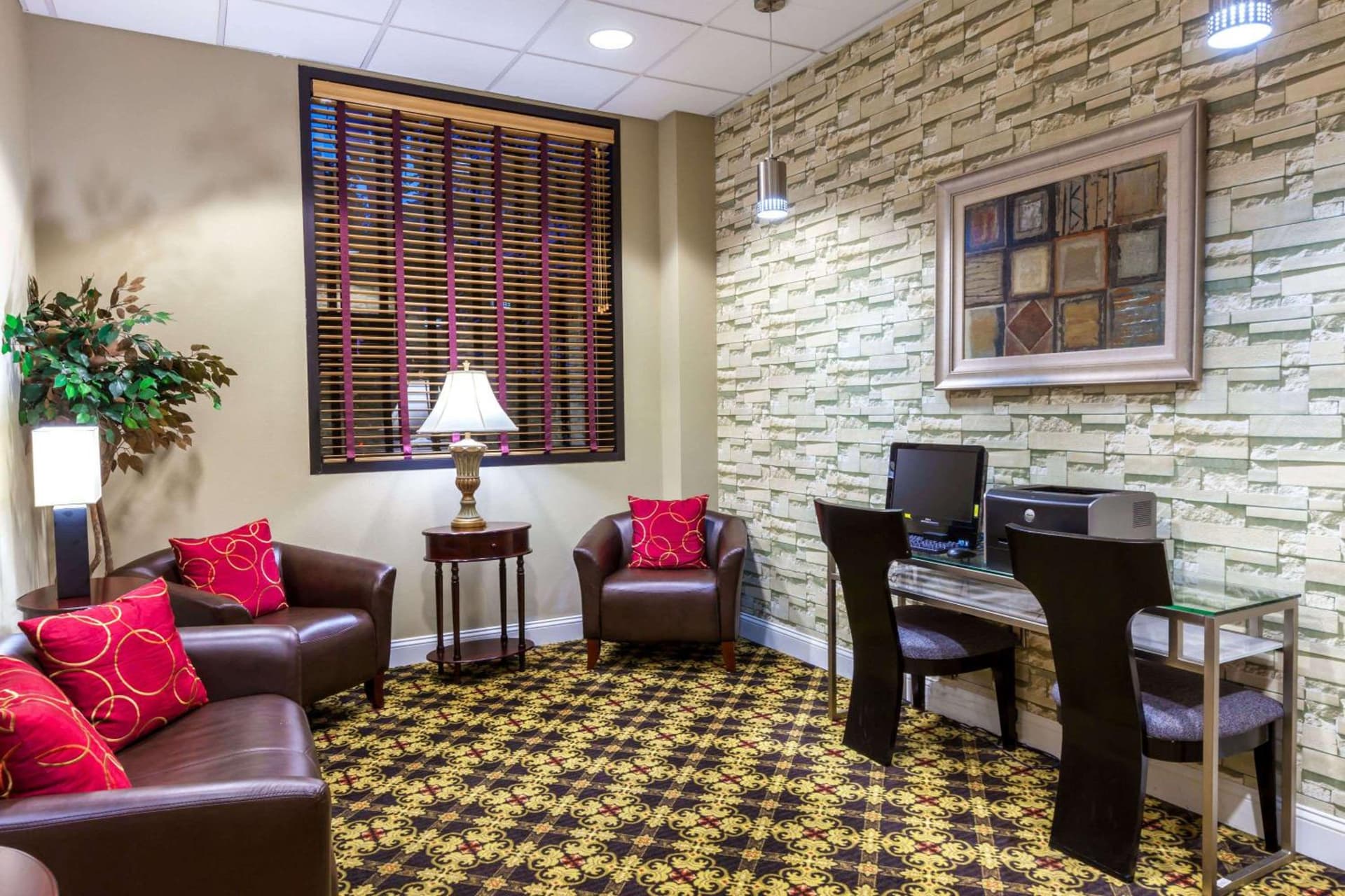 Ramada by Wyndham Jersey City gallery photo in Jersey City, NJ — image 19