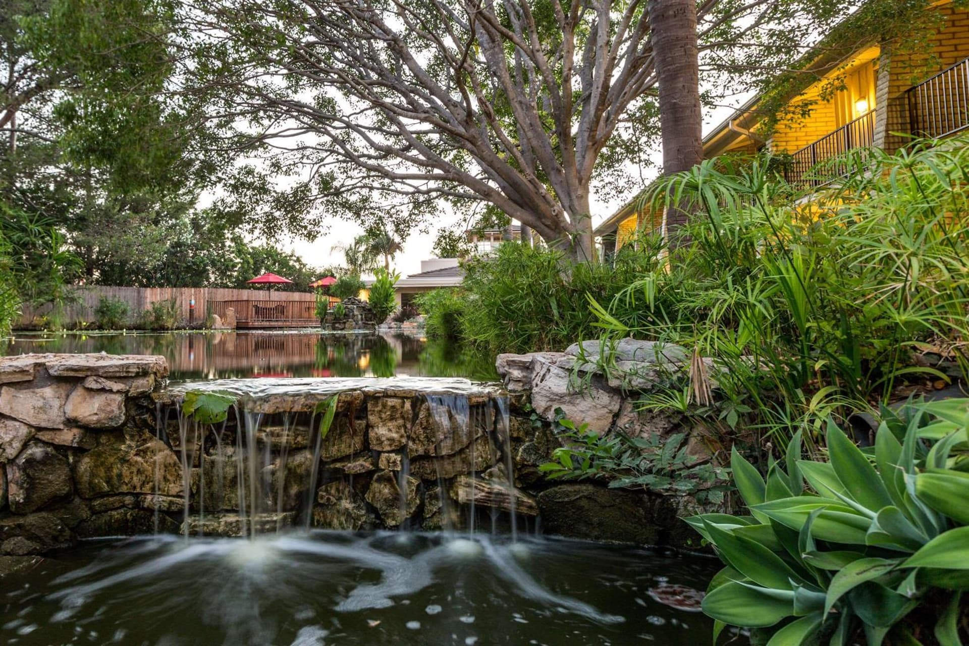 Ramada by Wyndham Santa Barbara gallery photo in Santa Barbara, CA — image 21