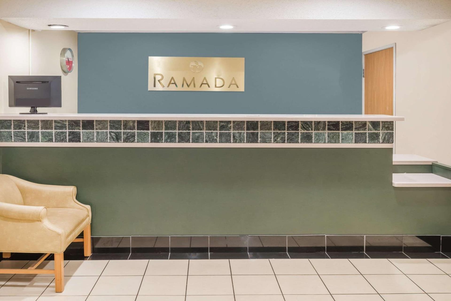 Ramada by Wyndham Columbia interior in Columbia, MO — gallery photo 2