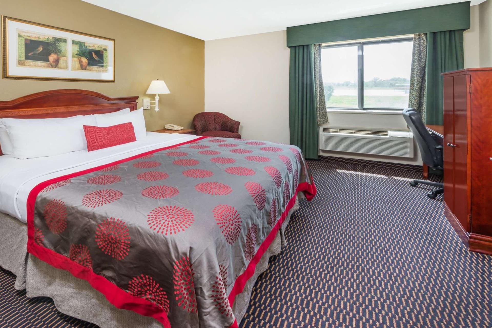 Ramada by Wyndham Columbia gallery photo in Columbia, MO — image 51