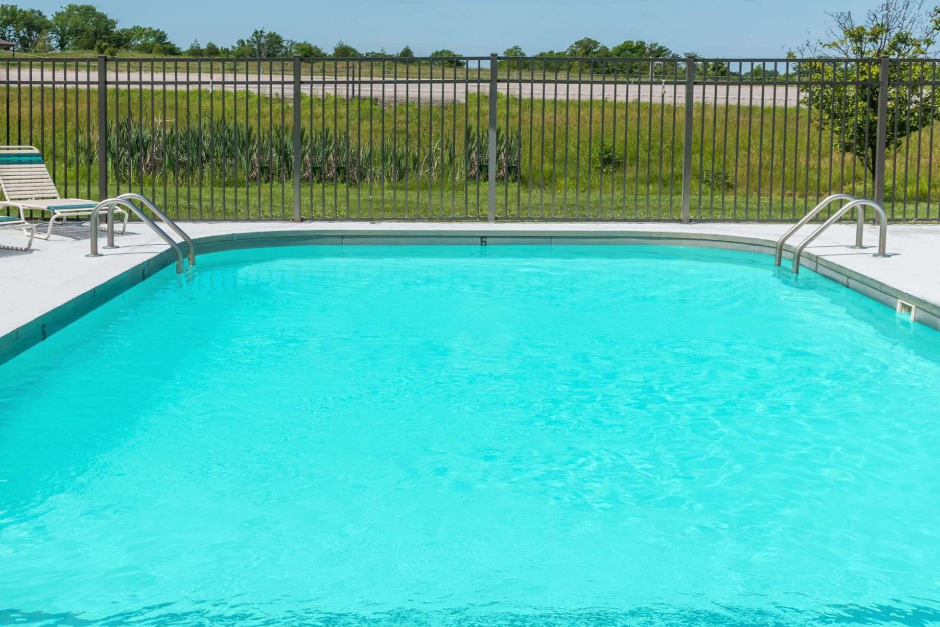 Ramada by Wyndham Columbia property views in Columbia, MO — gallery photo 3