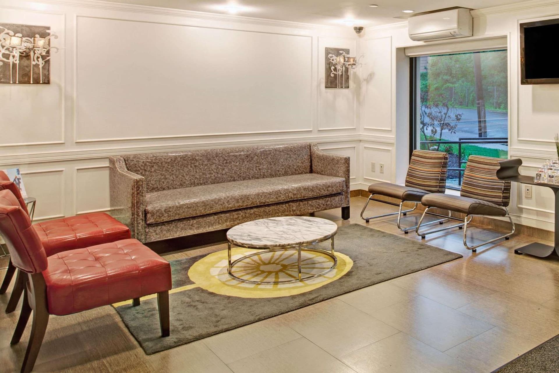 Ramada by Wyndham Staten Island interior in Staten Island, NY — gallery photo 2