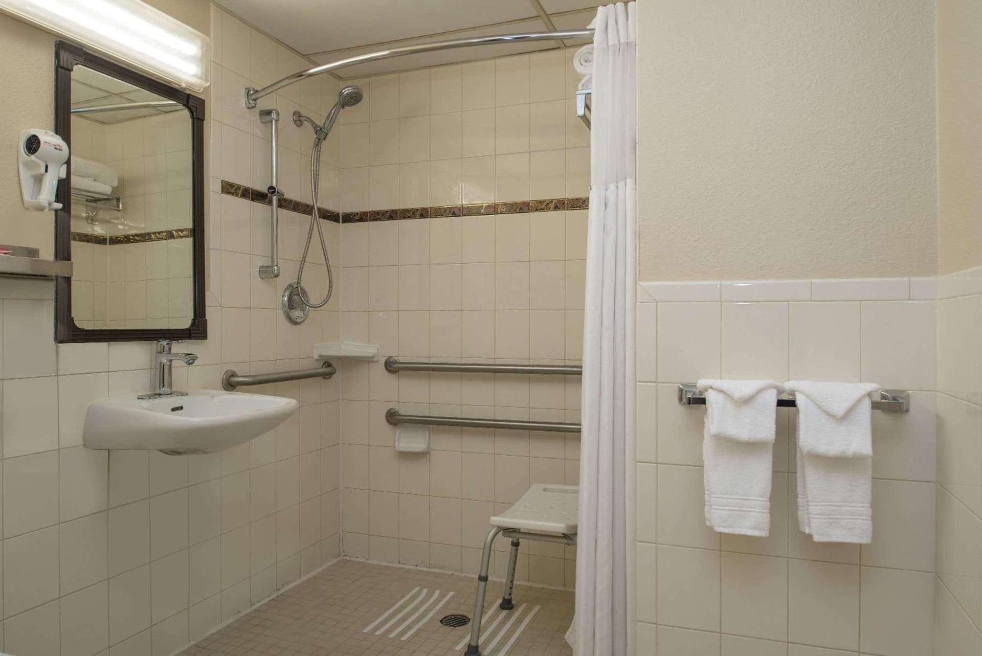 Ramada by Wyndham Downtown Spokane property views in Spokane, WA — gallery photo 3