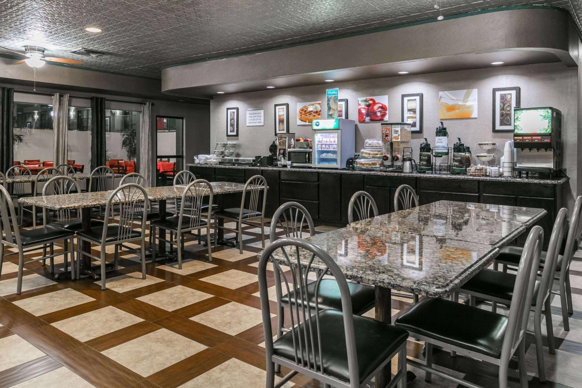 Ramada by Wyndham Odessa Near University of Texas Permian gallery photo in Odessa, TX — image 9