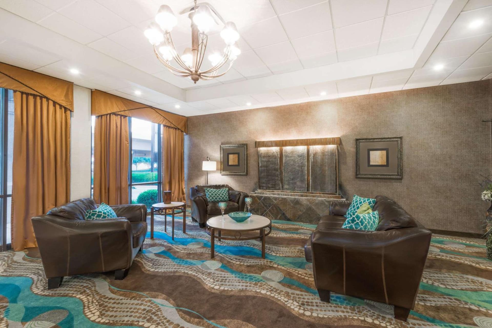 Wyndham Garden Wichita Downtown gallery photo in Wichita, KS — image 7