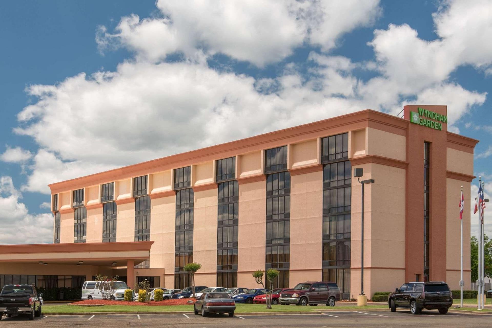 Wyndham Garden Texarkana featured exterior or lobby in Texarkana - Texas, TX — similar hotel