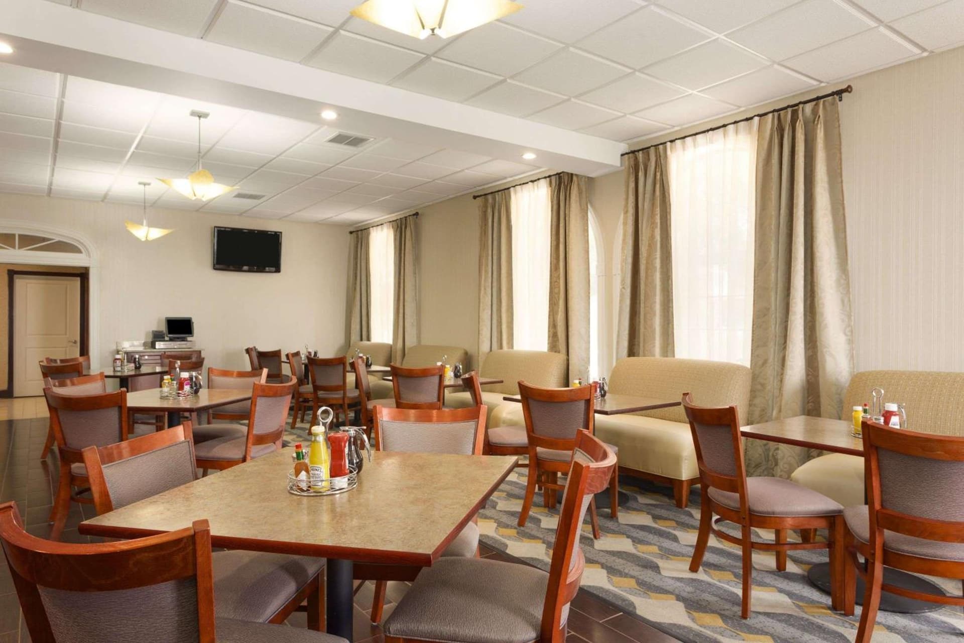Wyndham Garden Grand Rapids Airport gallery photo in Grand Rapids, MI — image 55