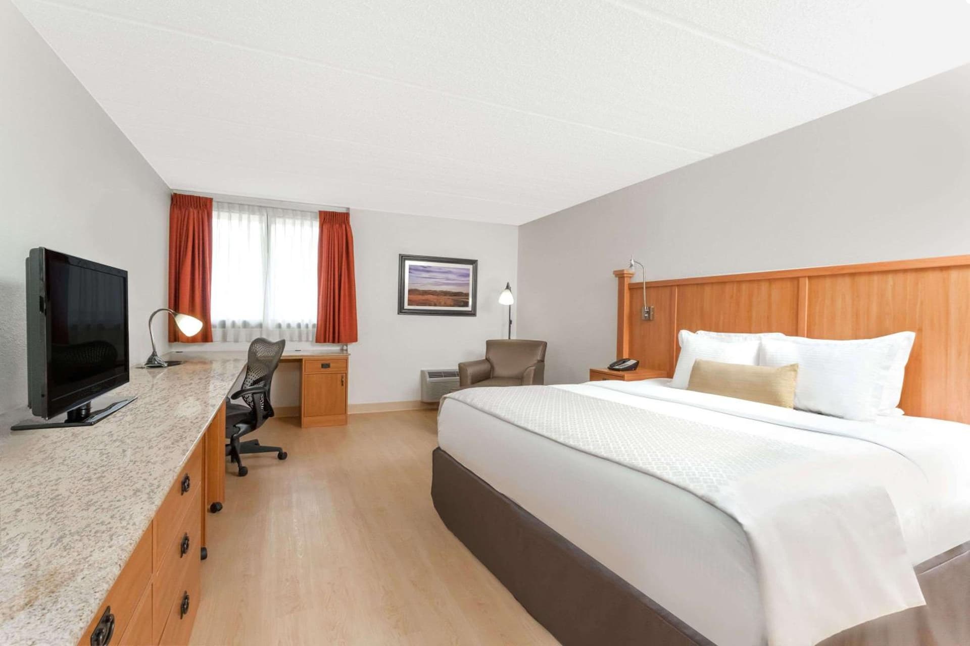 Wyndham Garden Hotel Austin property views in Austin, TX — gallery photo 3