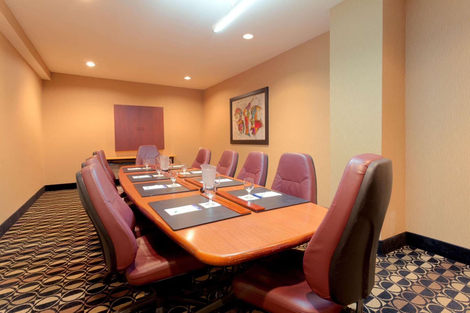Wyndham Garden Norfolk Downtown interior in Norfolk, VA — gallery photo 2