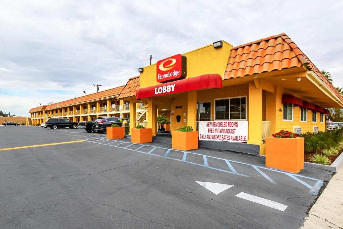 Econo Lodge San Bernardino I-215 gallery photo in San Bernardino, CA — image 16