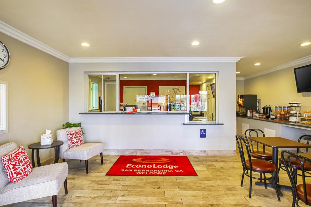 Econo Lodge San Bernardino I-215 property views in San Bernardino, CA — gallery photo 3