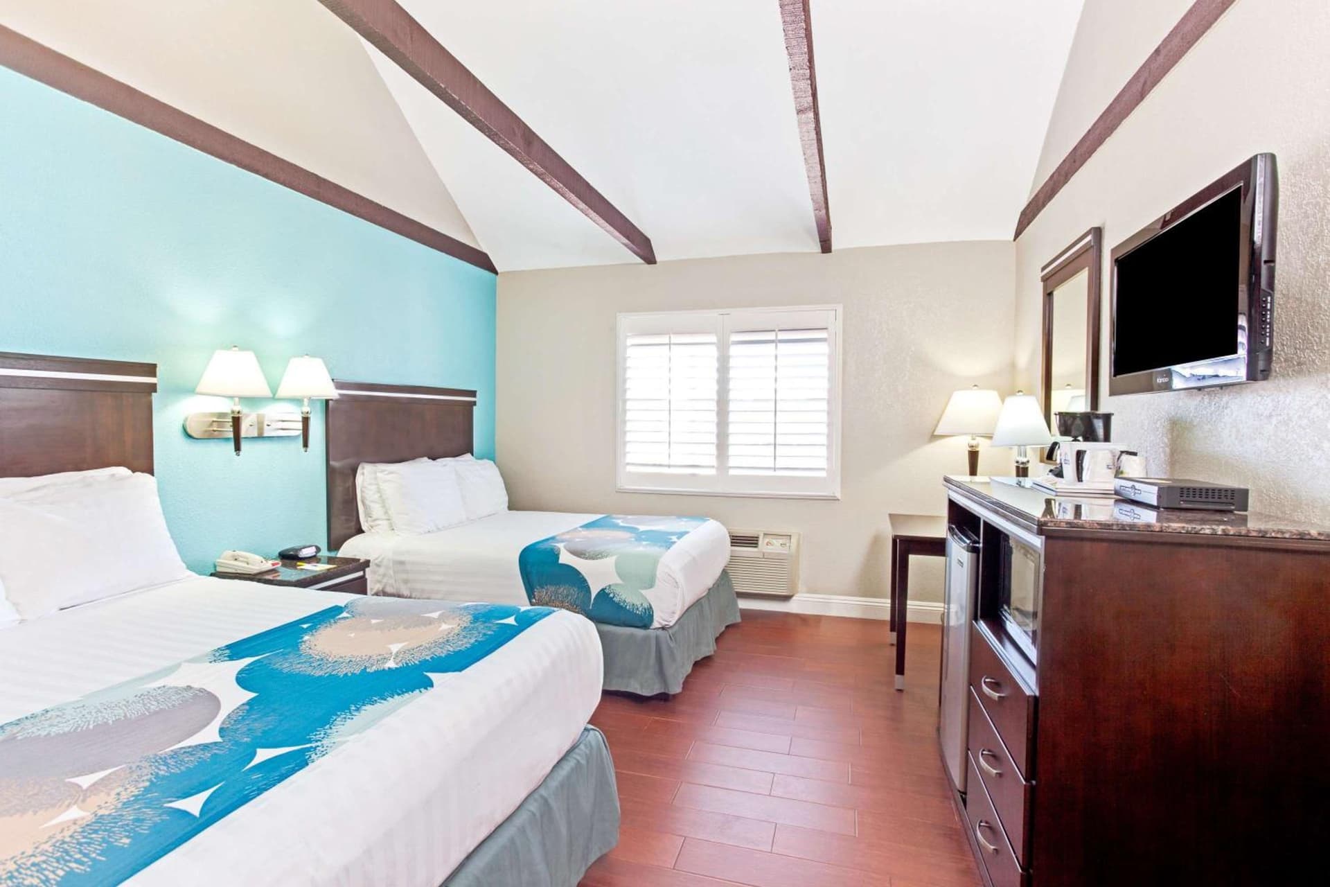Cabana Inn & Suites gallery photo in Long Beach, CA — image 12