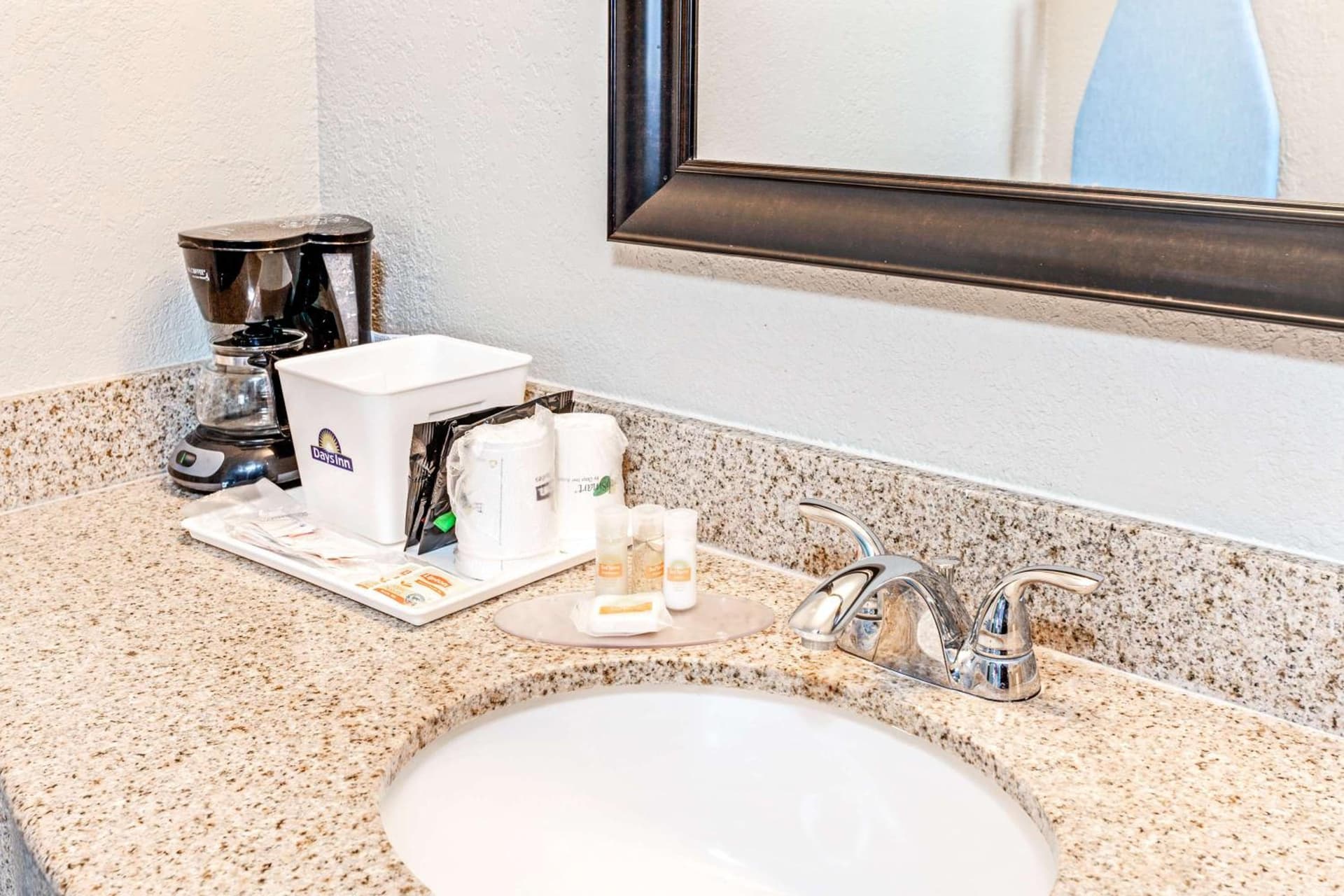 Cabana Inn & Suites gallery photo in Long Beach, CA — image 29