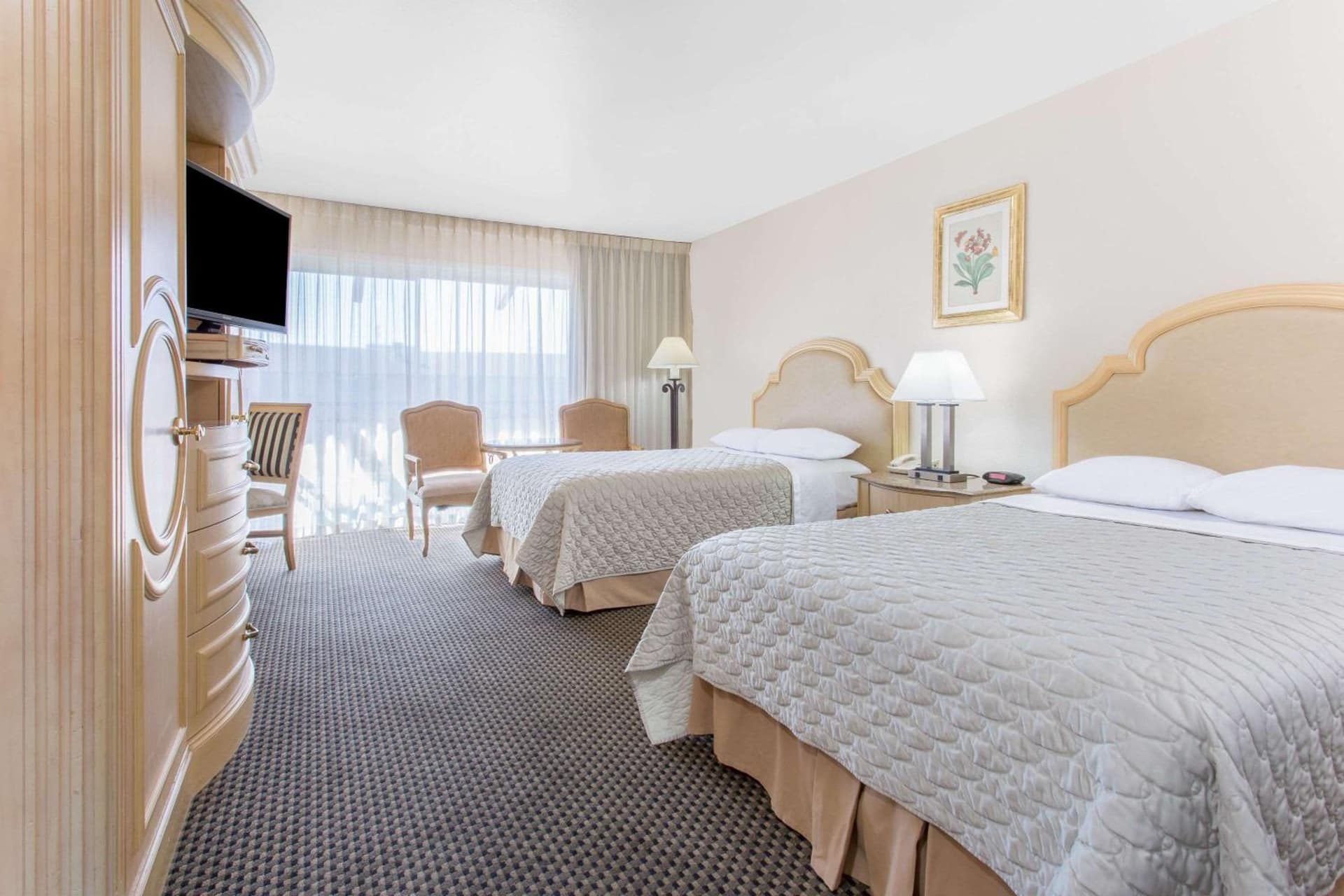 Days Inn by Wyndham Modesto property views in Modesto, CA — gallery photo 3