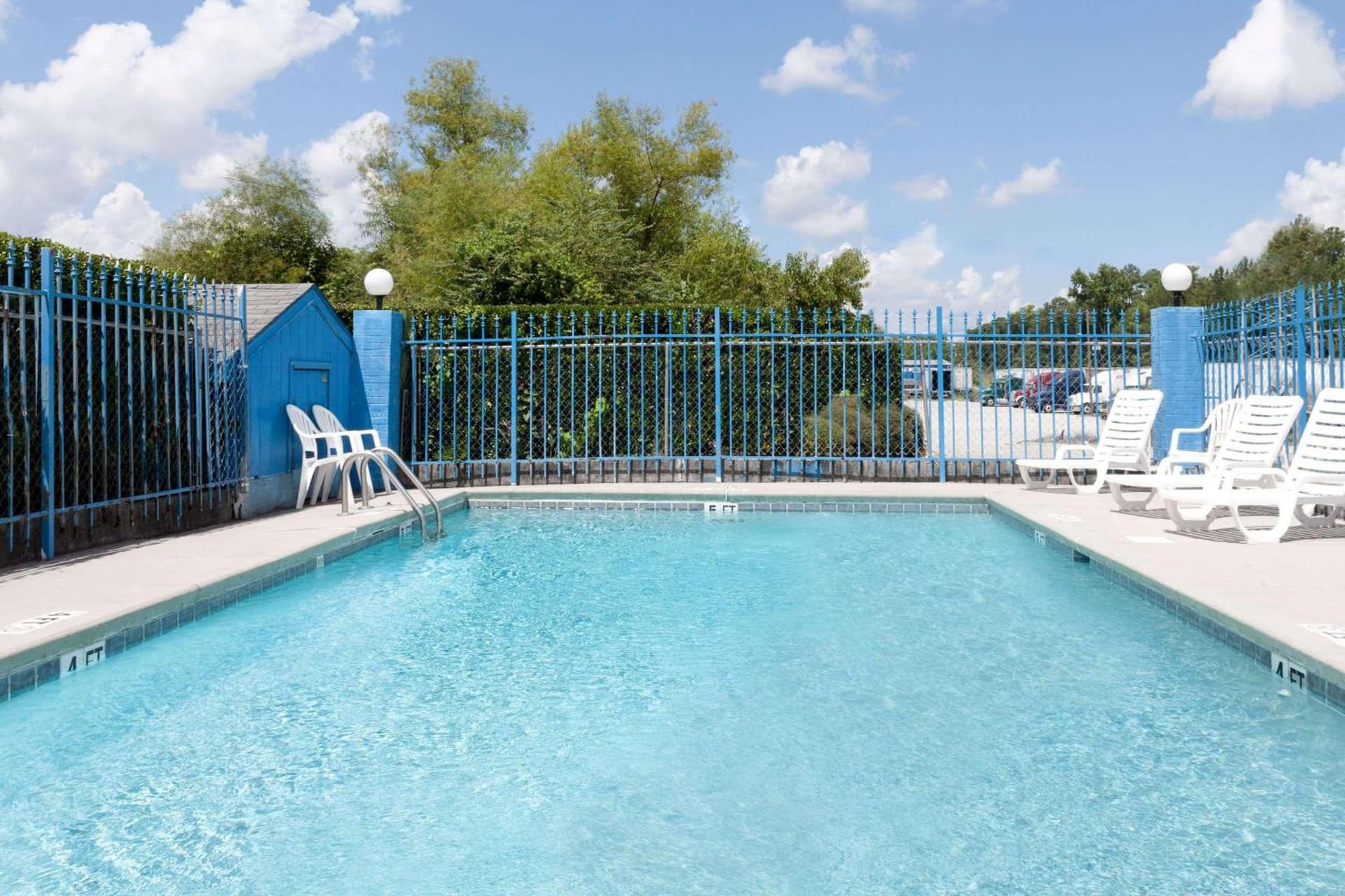 Days Inn by Wyndham Columbia NE Fort Jackson property views in Columbia, SC — gallery photo 3