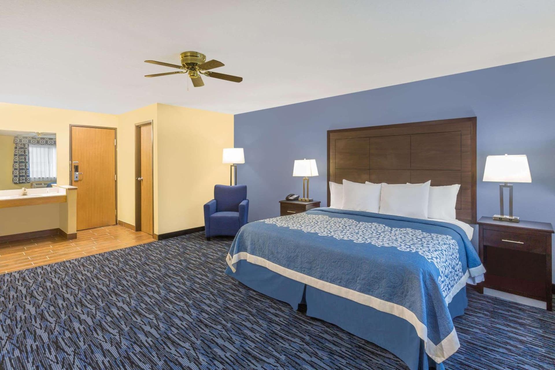 Days Inn by Wyndham Moab interior in Moab, UT — gallery photo 2