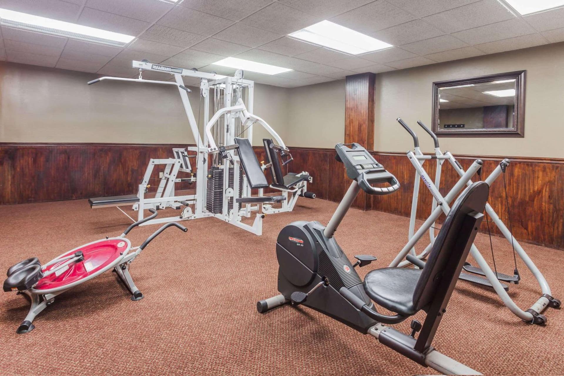 Days Inn & Suites by Wyndham Lexington gallery photo in Lexington, KY — image 7