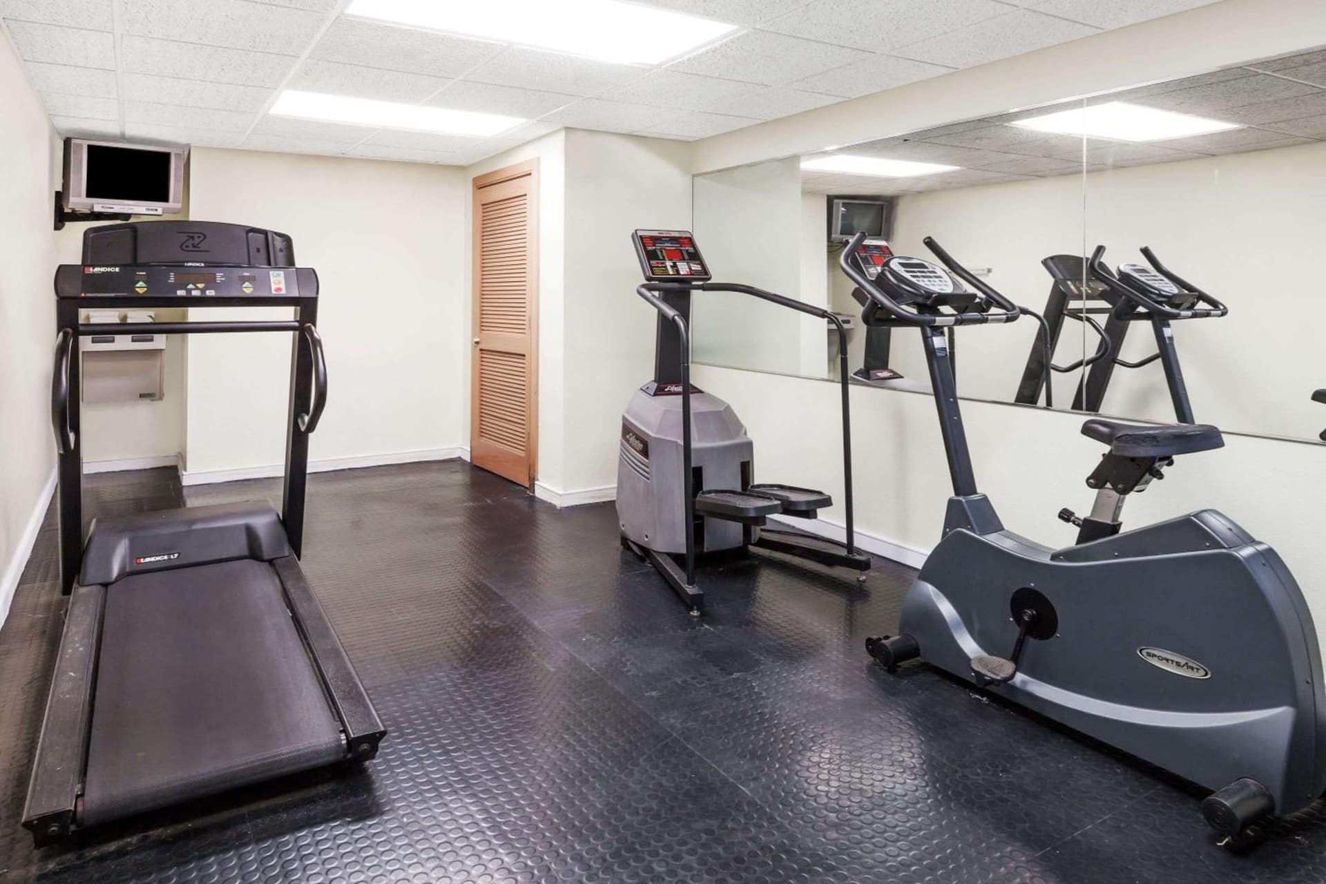 SureStay by Best Western Irving Grapevine DFW North gallery photo in Irving, TX — image 43