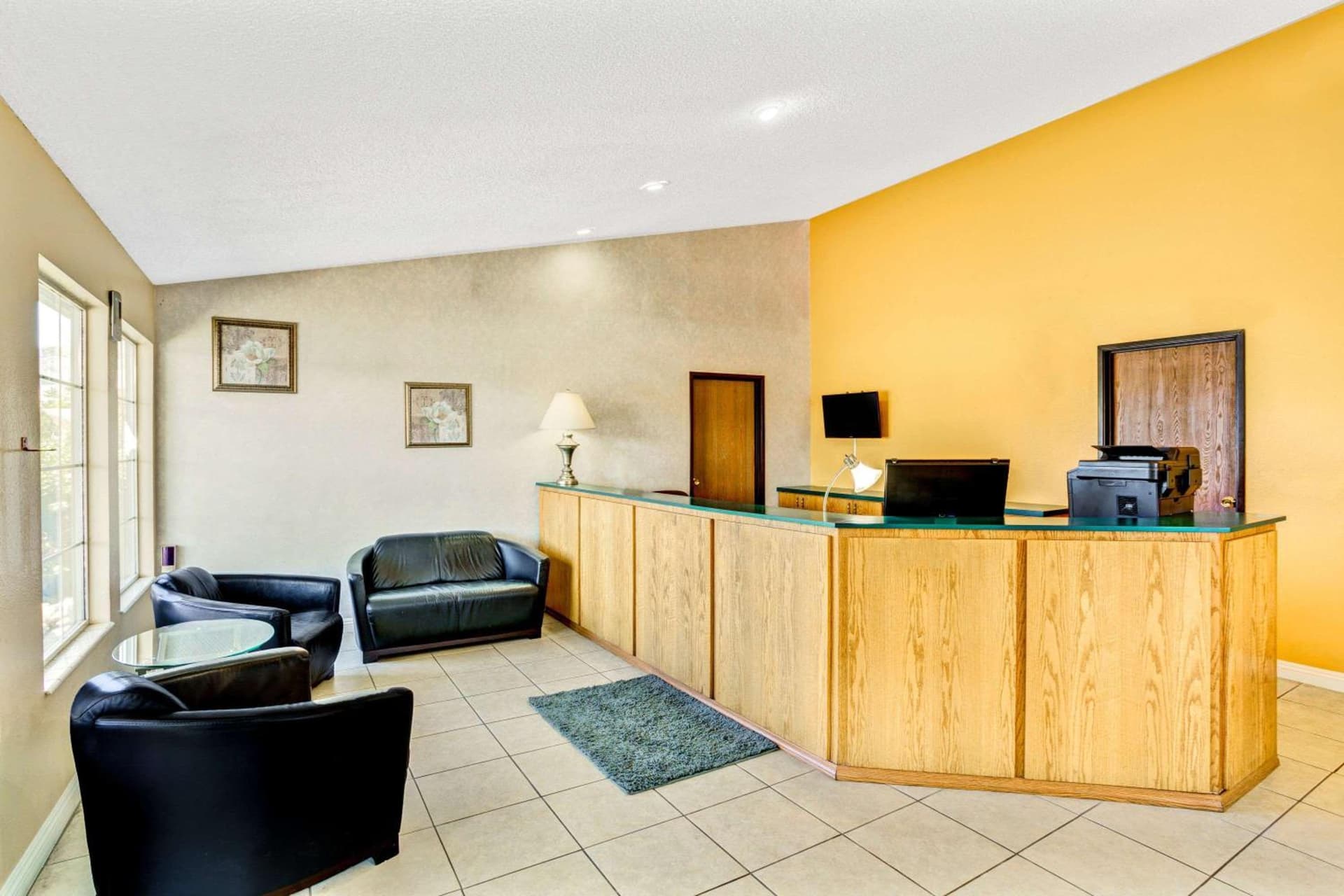Days Inn by Wyndham Carson City interior in Carson City, NV — gallery photo 2