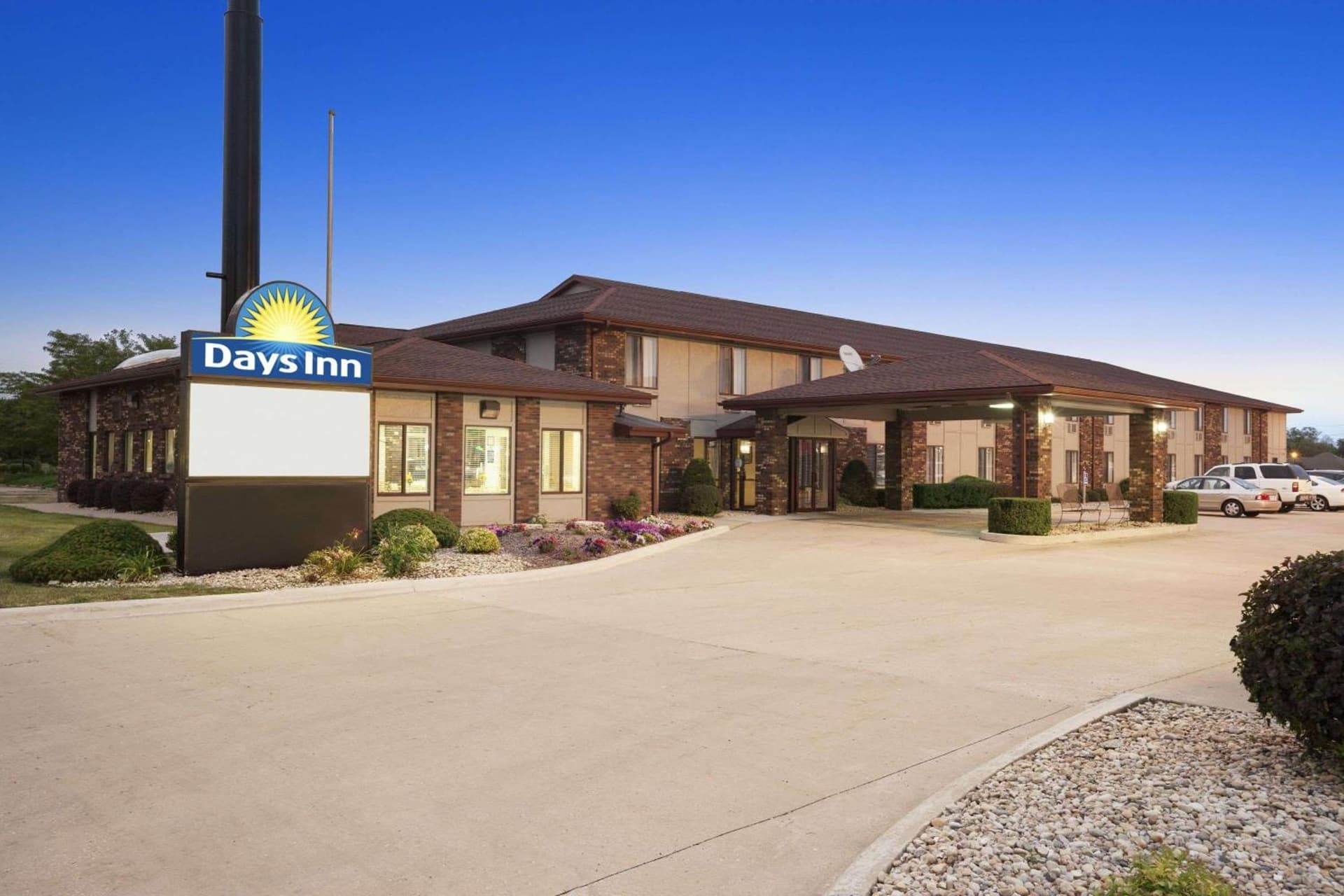 Days Inn by Wyndham Oglesby/ Starved Rock — hotel in Oglesby, Illinois