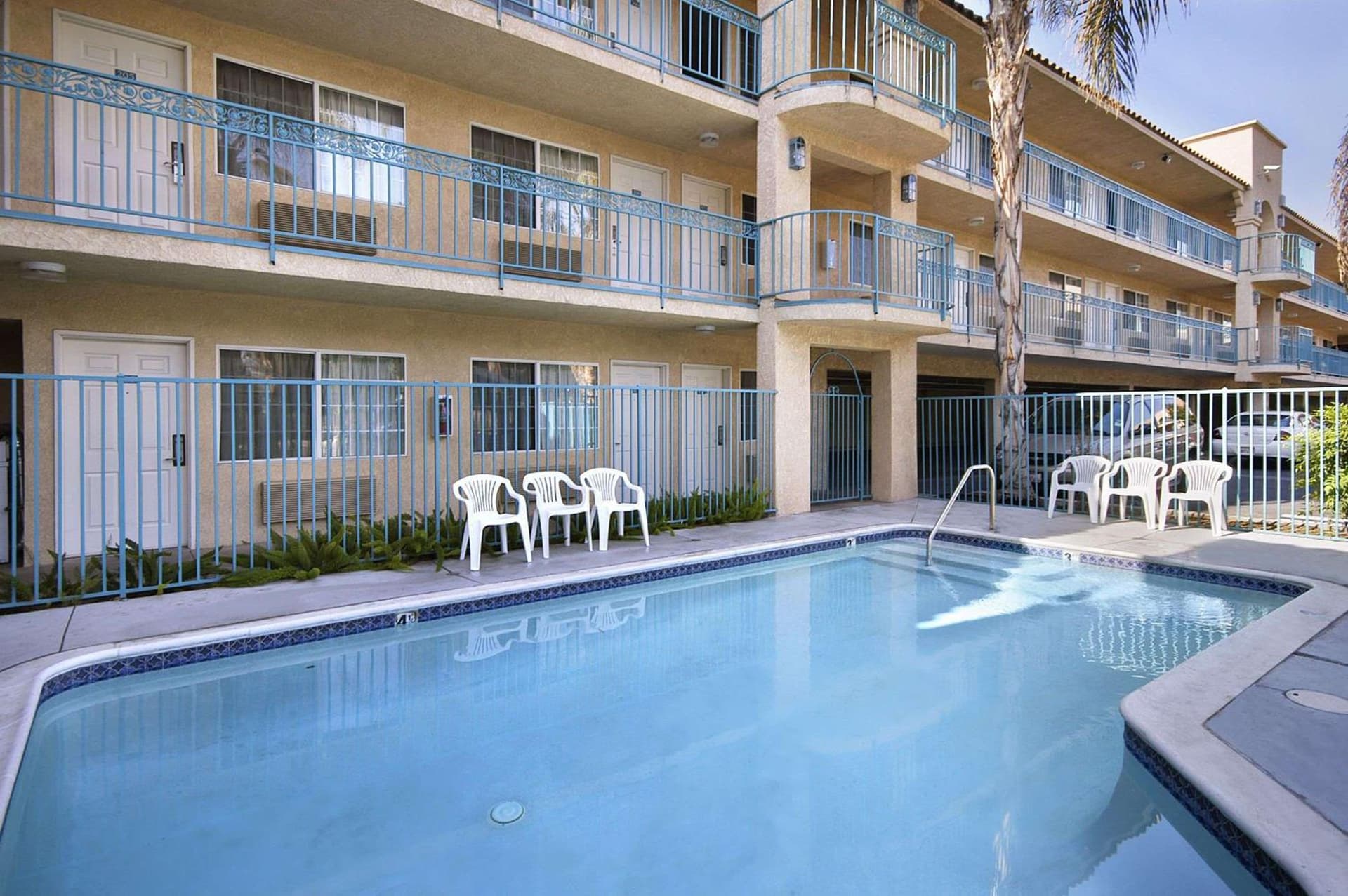Days Inn by Wyndham Riverside Tyler Mall gallery photo in Riverside, CA — image 6