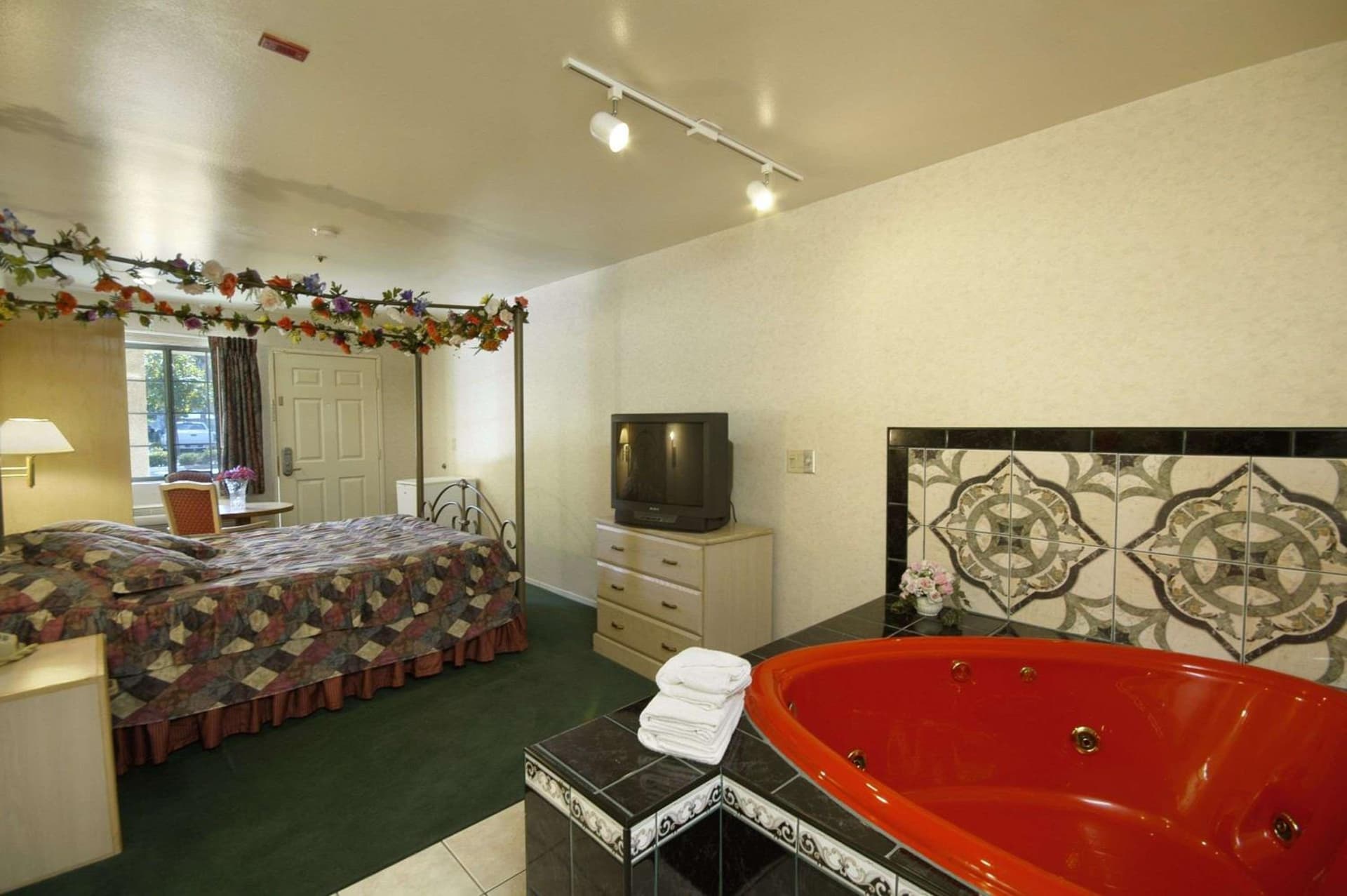 Days Inn by Wyndham Riverside Tyler Mall gallery photo in Riverside, CA — image 5