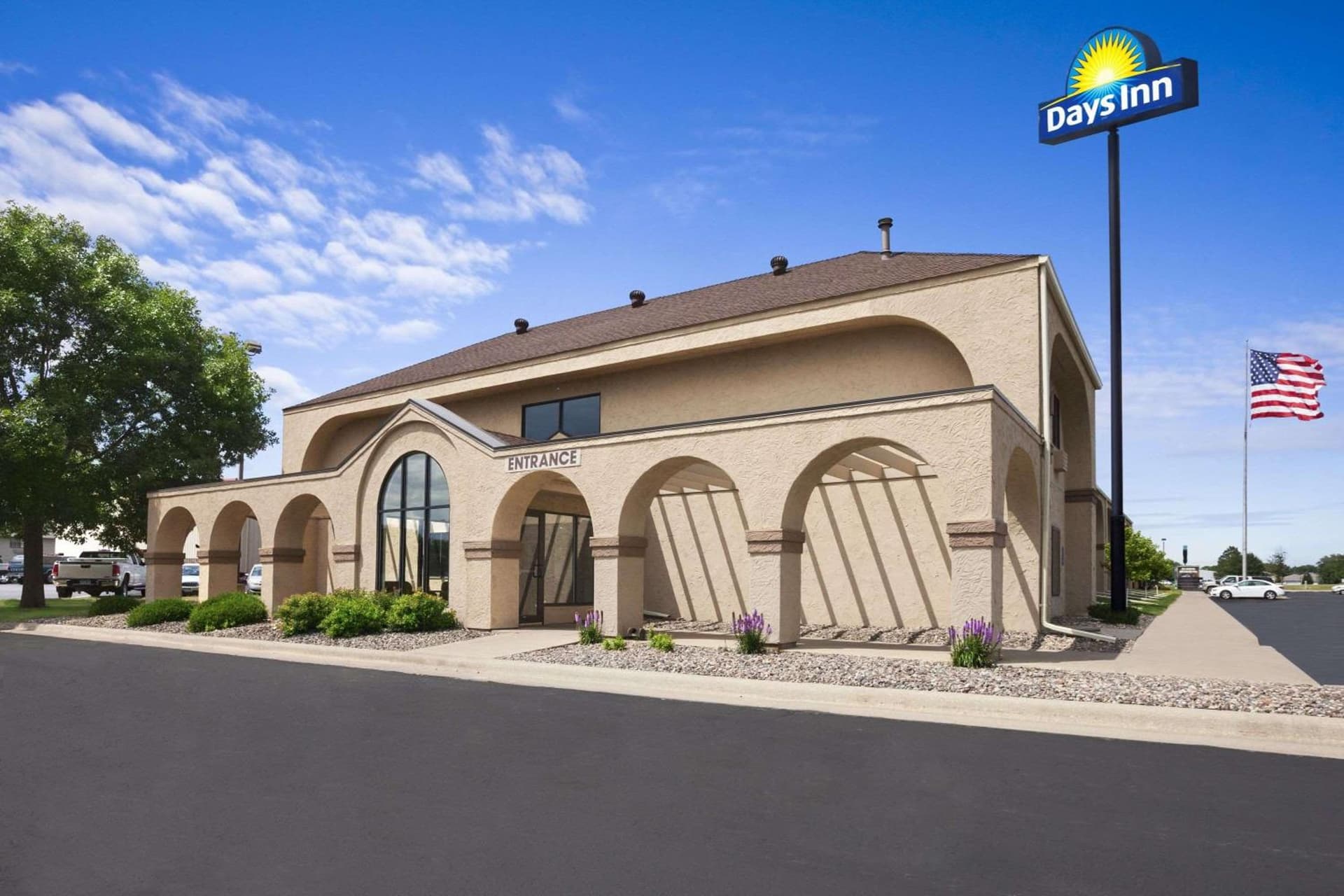 Days Inn by Wyndham Austin — hotel in Austin, Minnesota