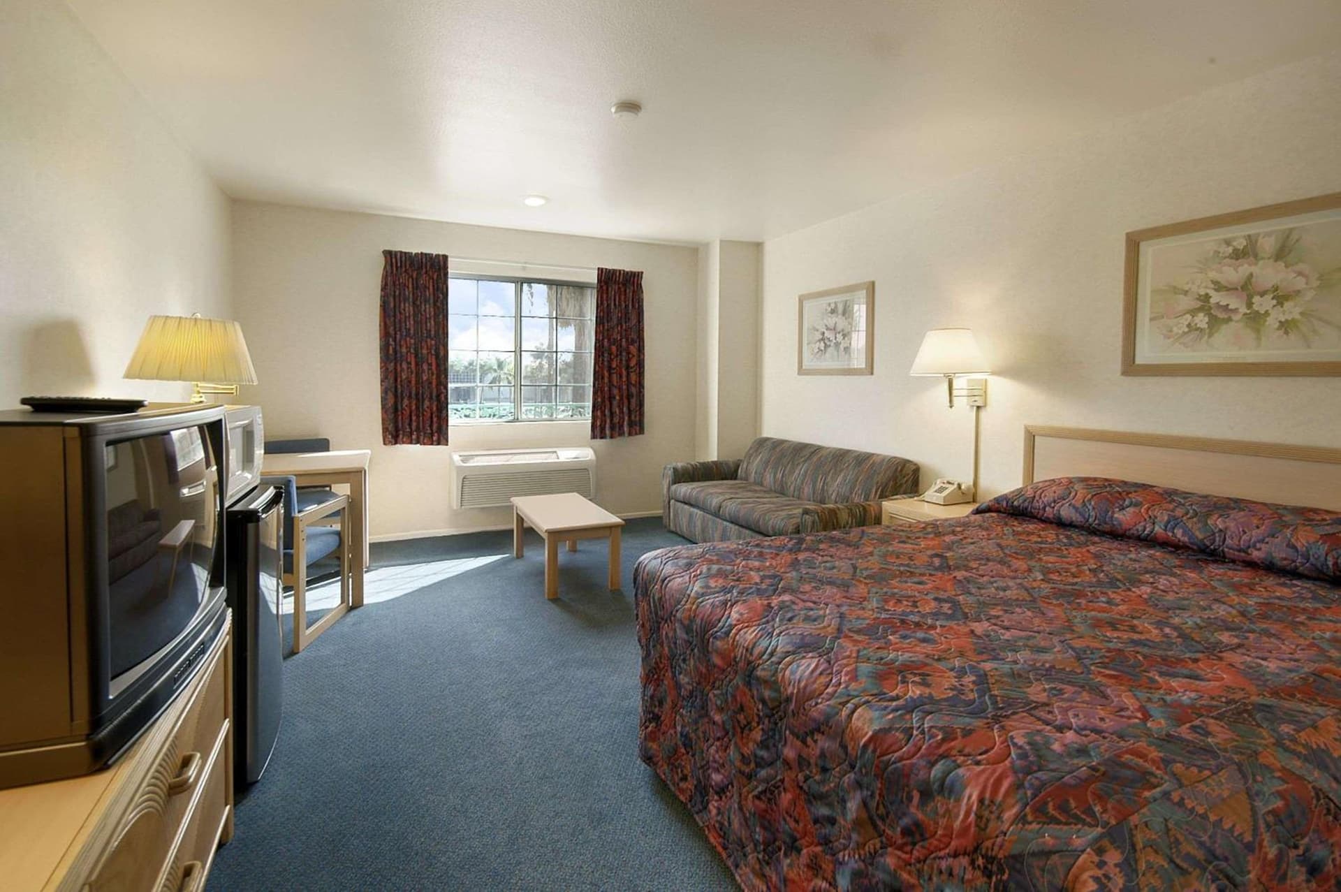 Days Inn by Wyndham Riverside Tyler Mall gallery photo in Riverside, CA — image 8