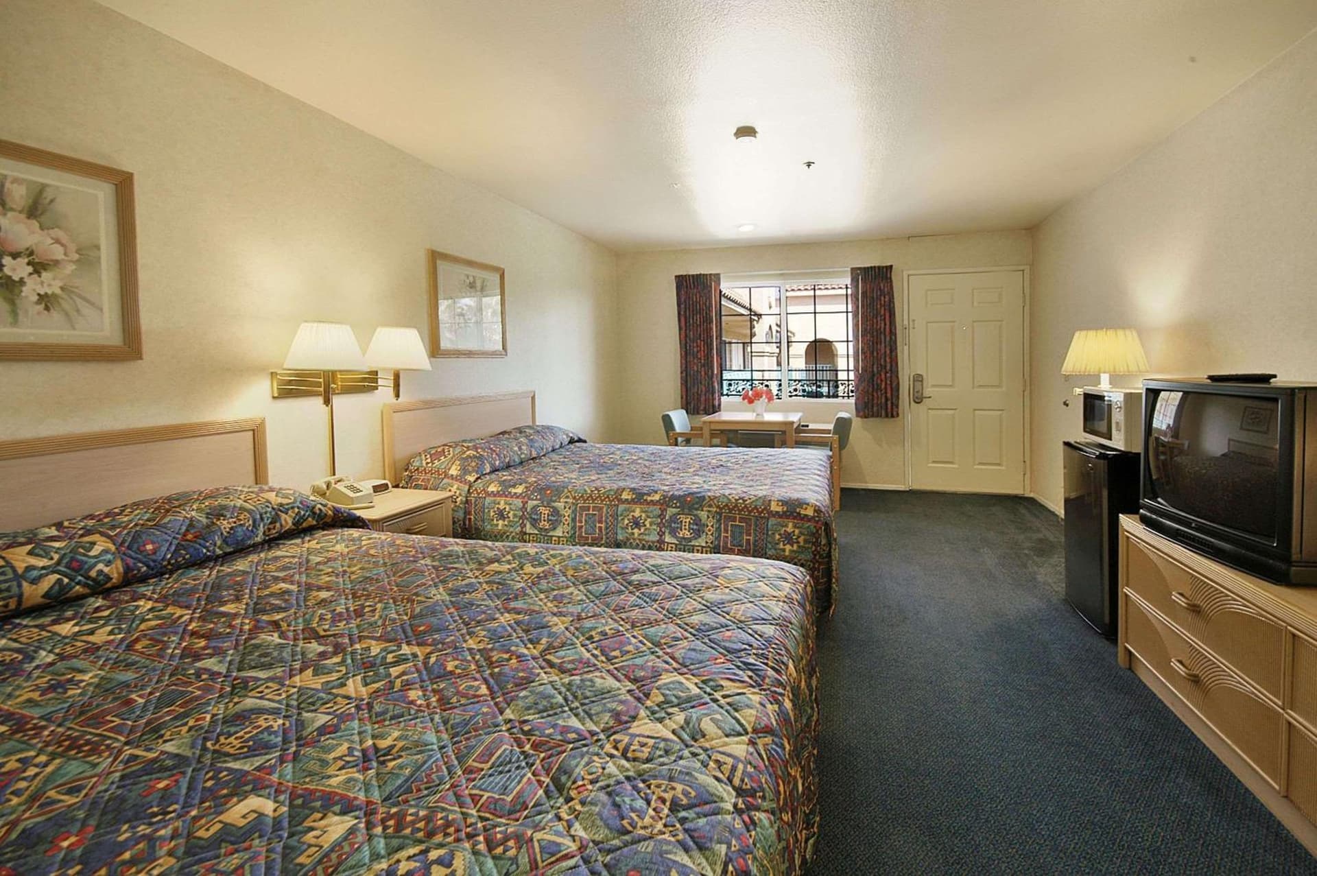 Days Inn by Wyndham Riverside Tyler Mall gallery photo in Riverside, CA — image 7