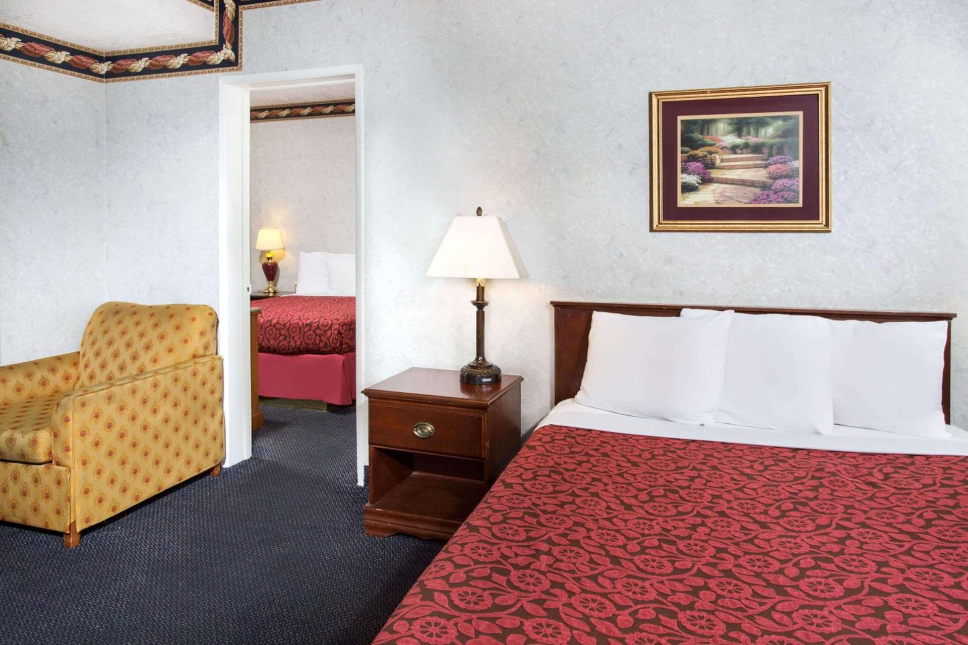 Sunset Inn gallery photo in Costa Mesa, CA — image 8