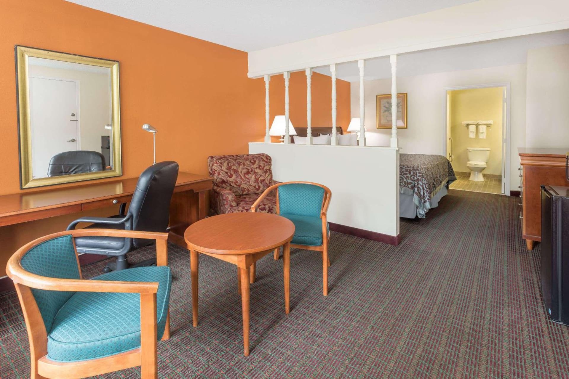 Days Inn by Wyndham Orangeburg South property views in Orangeburg, SC — gallery photo 3