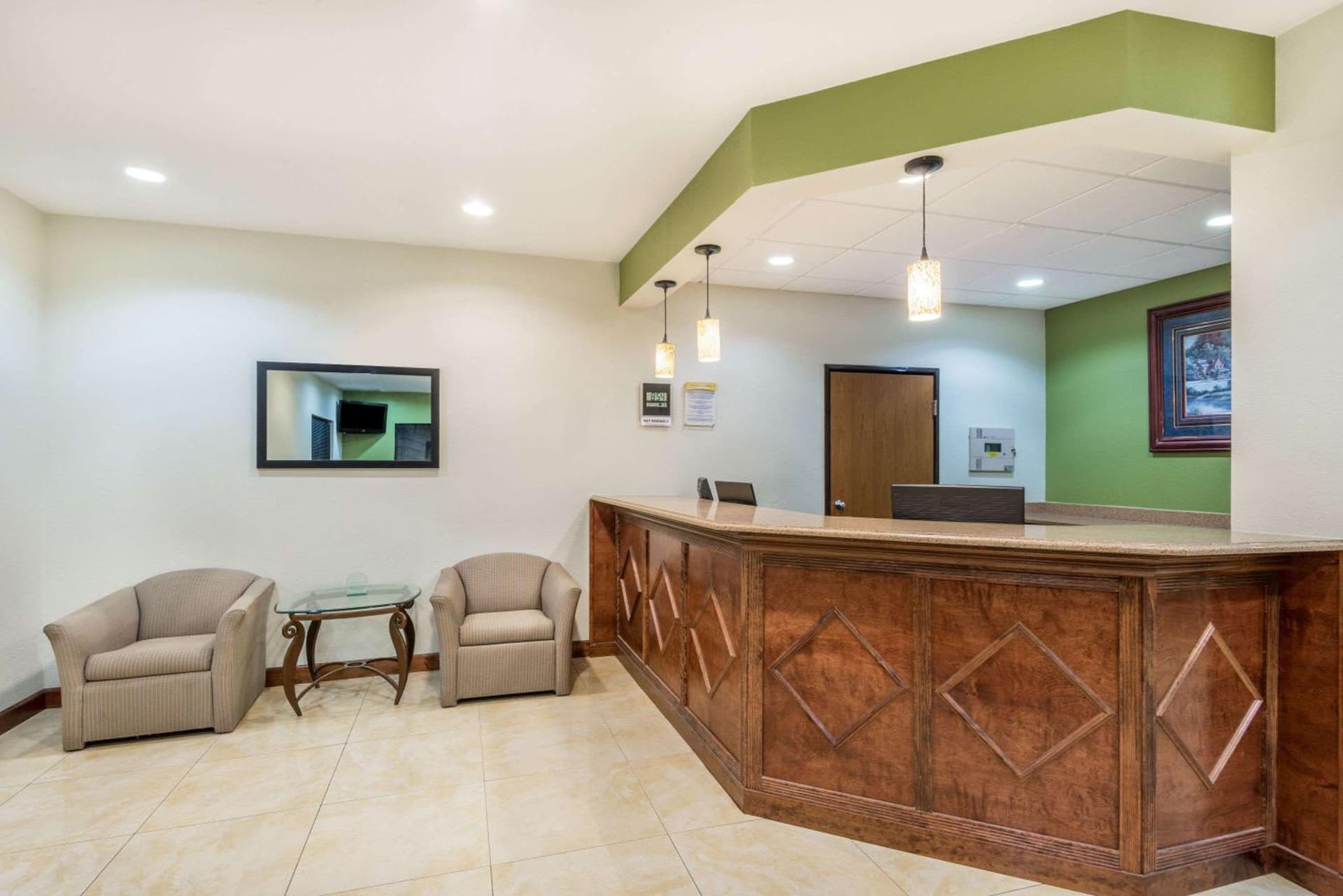 Days Inn by Wyndham Topeka gallery photo in Topeka, KS — image 4